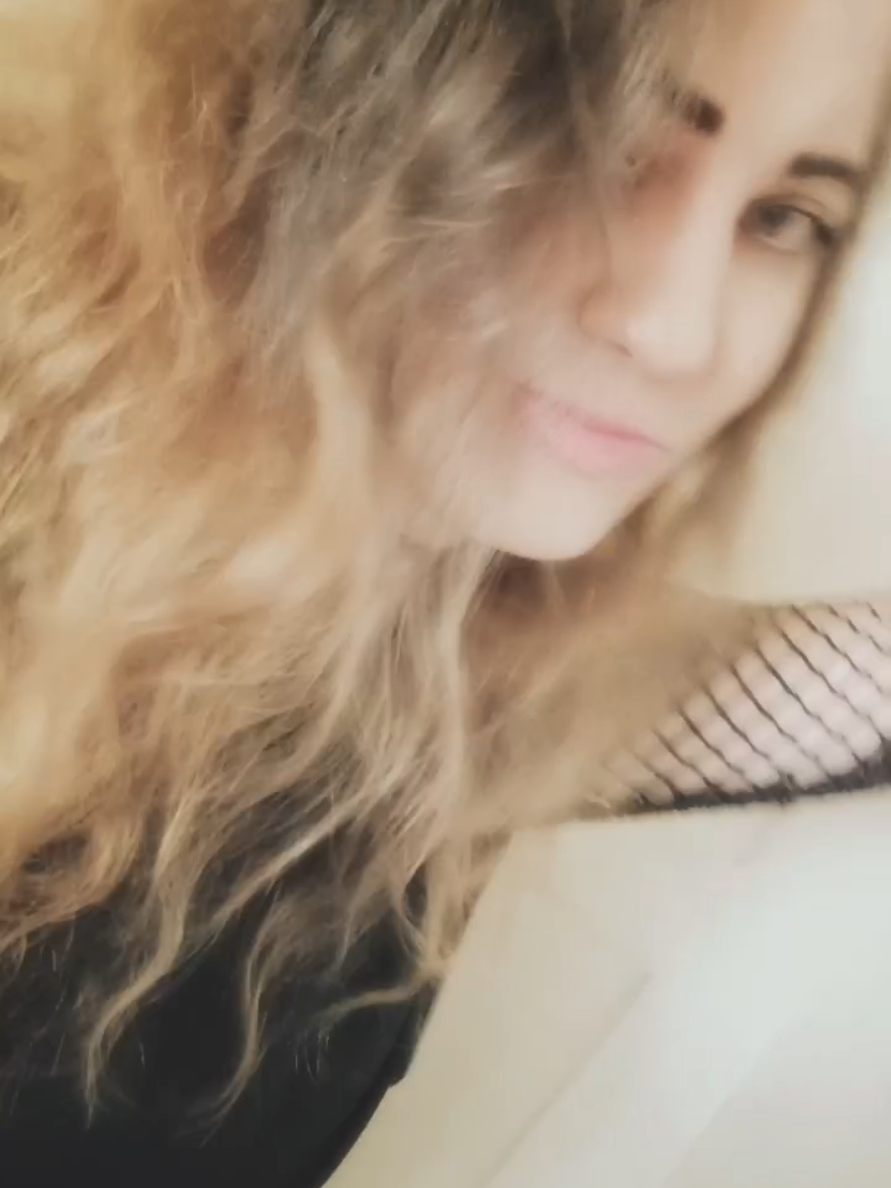 @kiniaใ