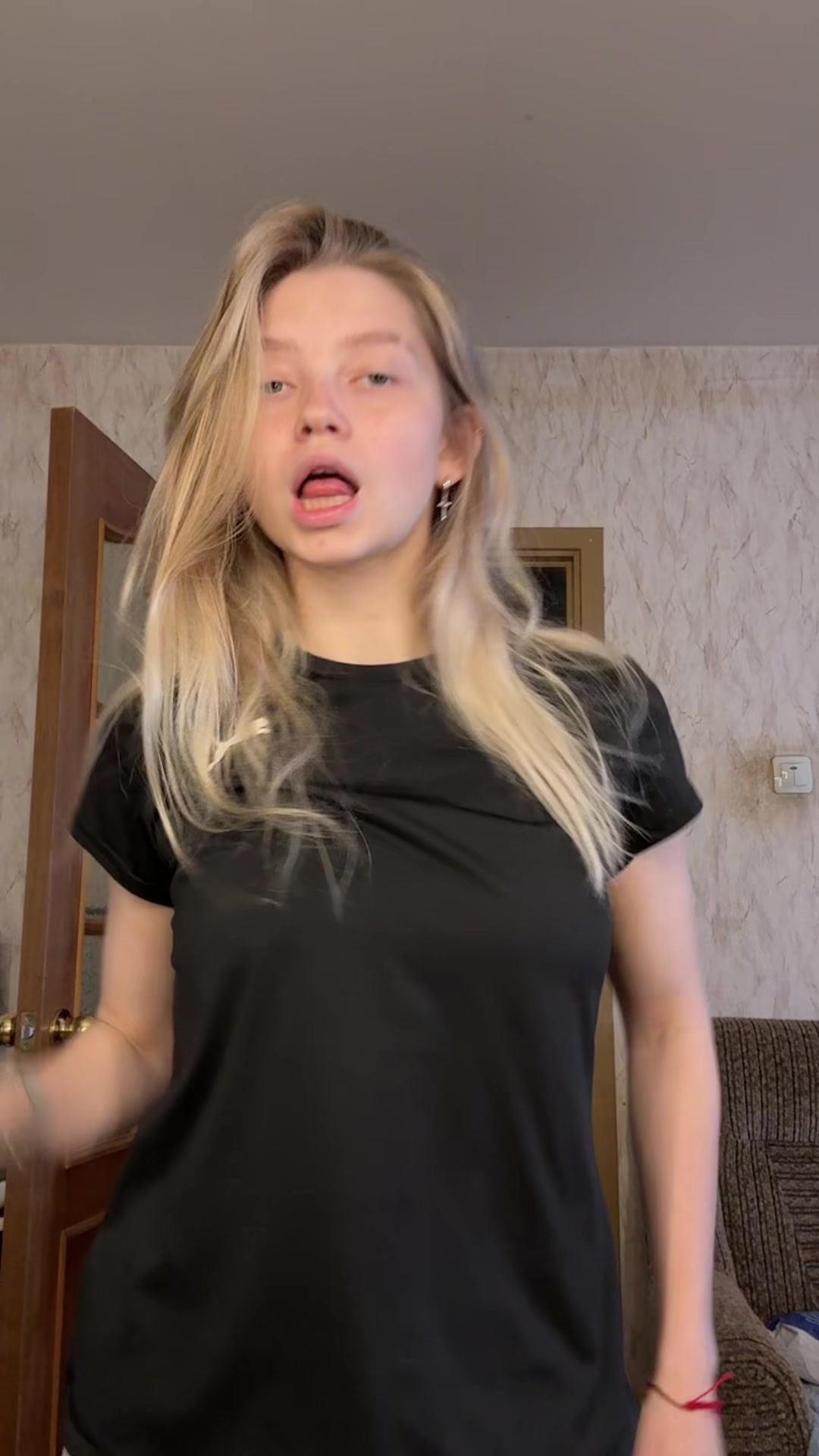 @live_by_lina