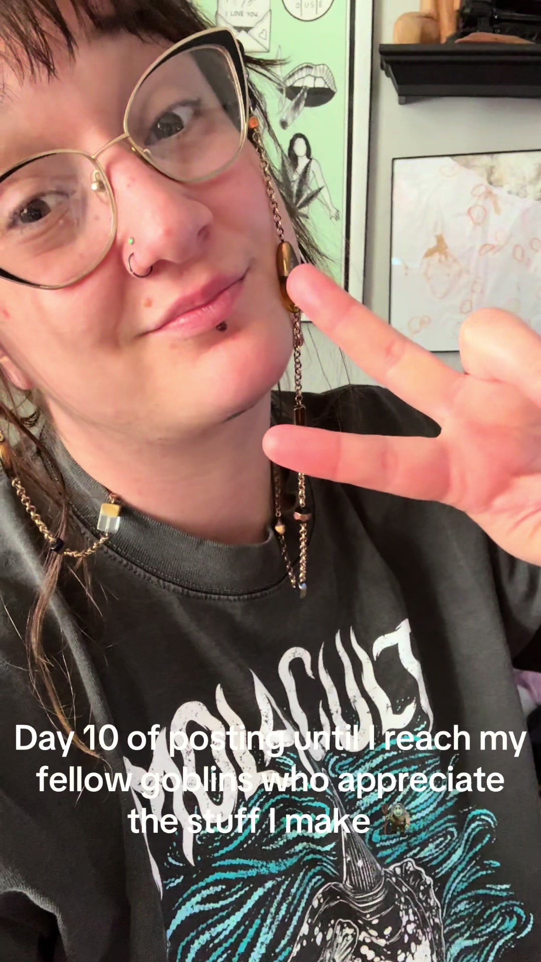 @WholesomeTrainwreck