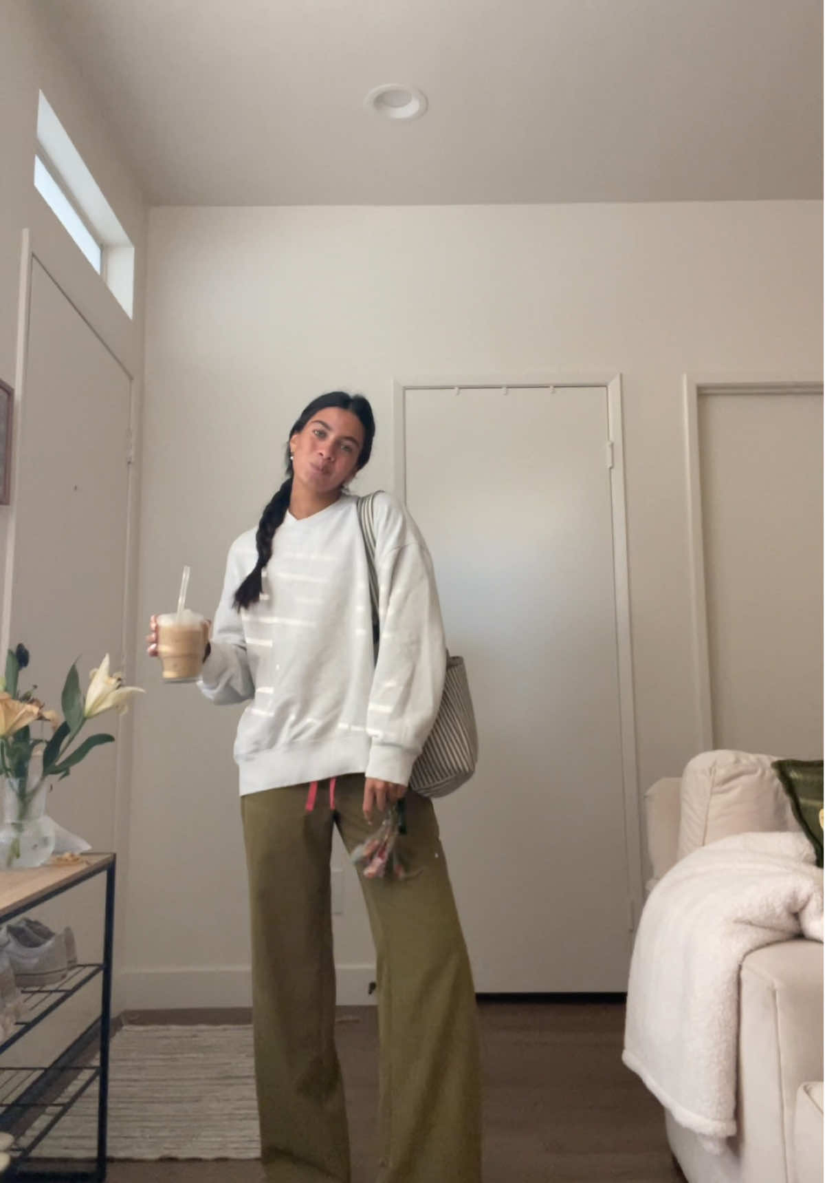 @Bella