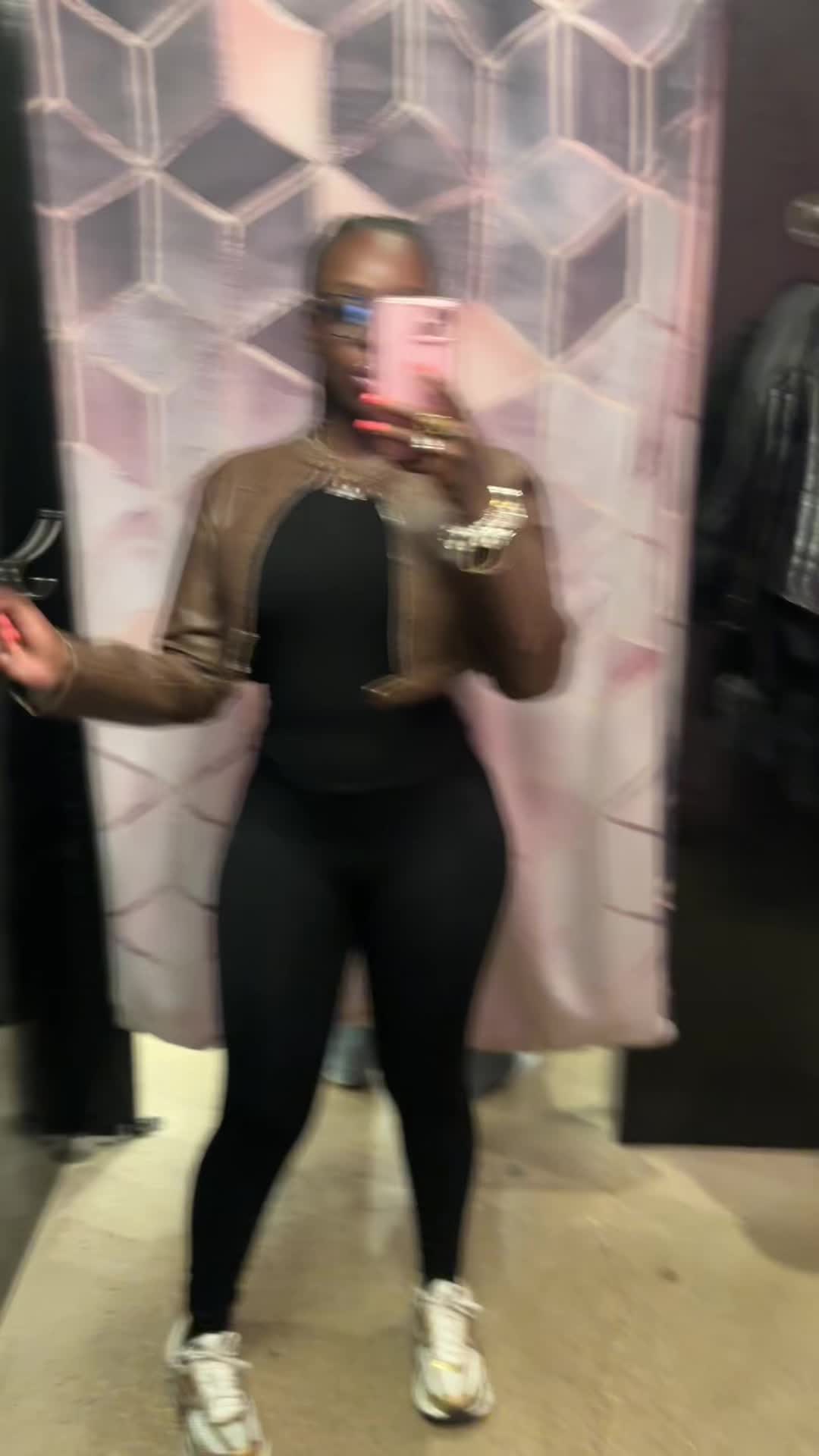 @Maya🇬🇭