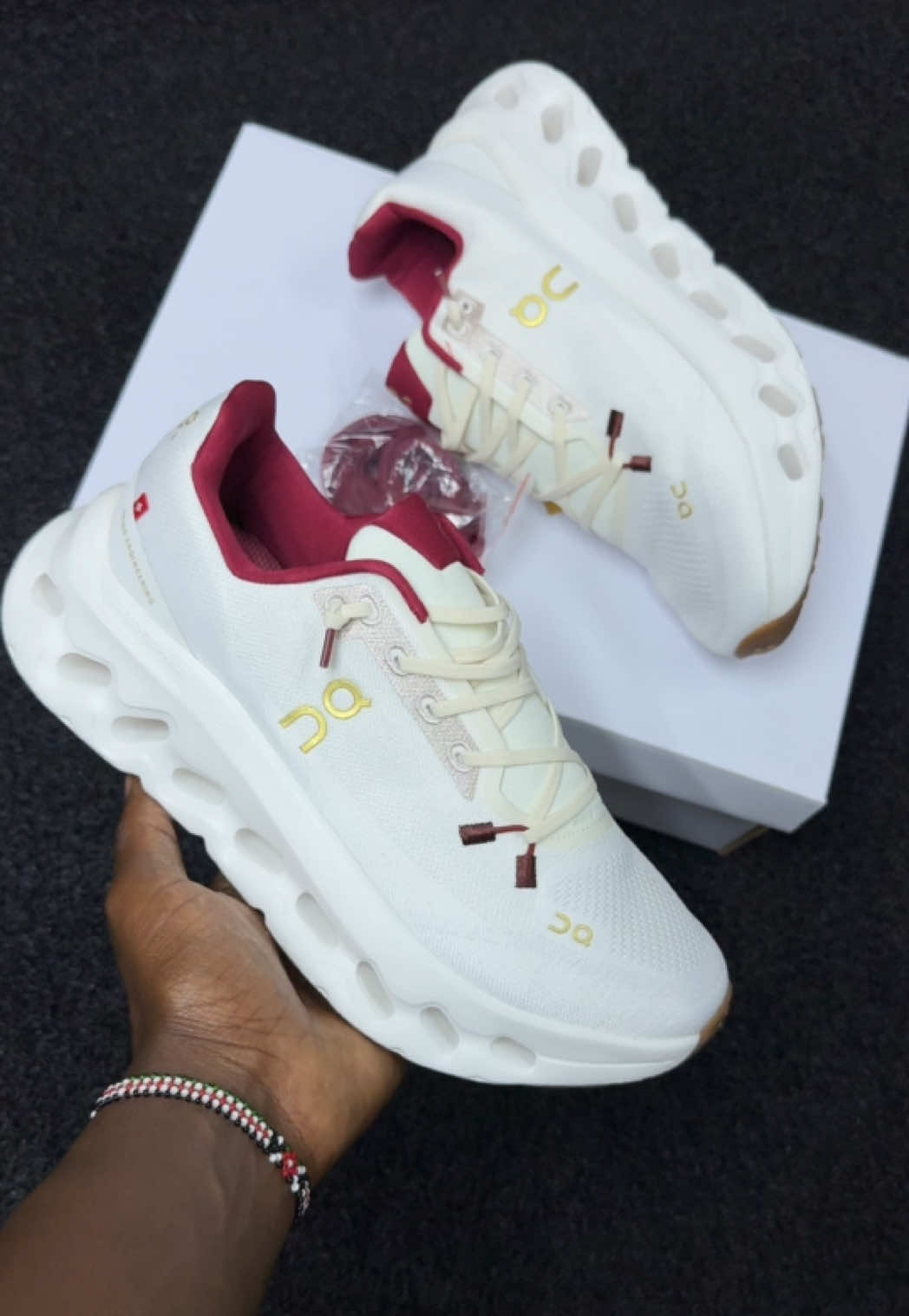@NAIROBI SNEAKERS™️