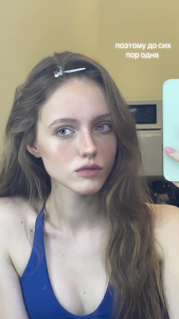 @ℳ𝒶𝓇𝒾𝒶_ℬ𝓊𝓏𝓏