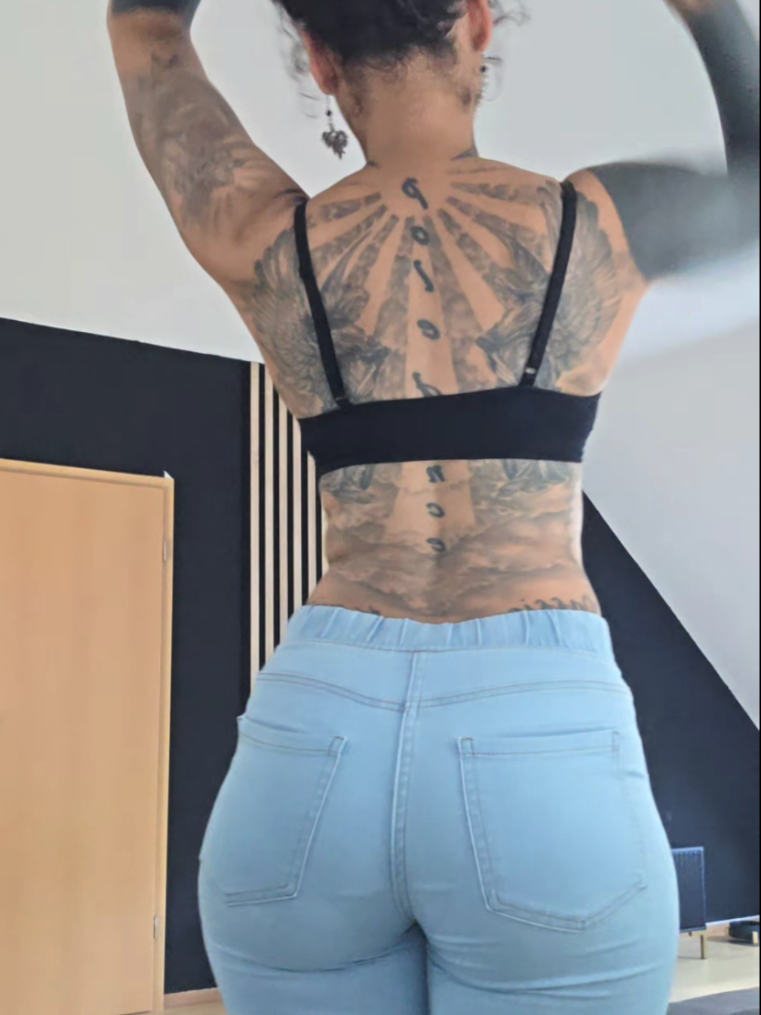 @Daughter_of_Darkness