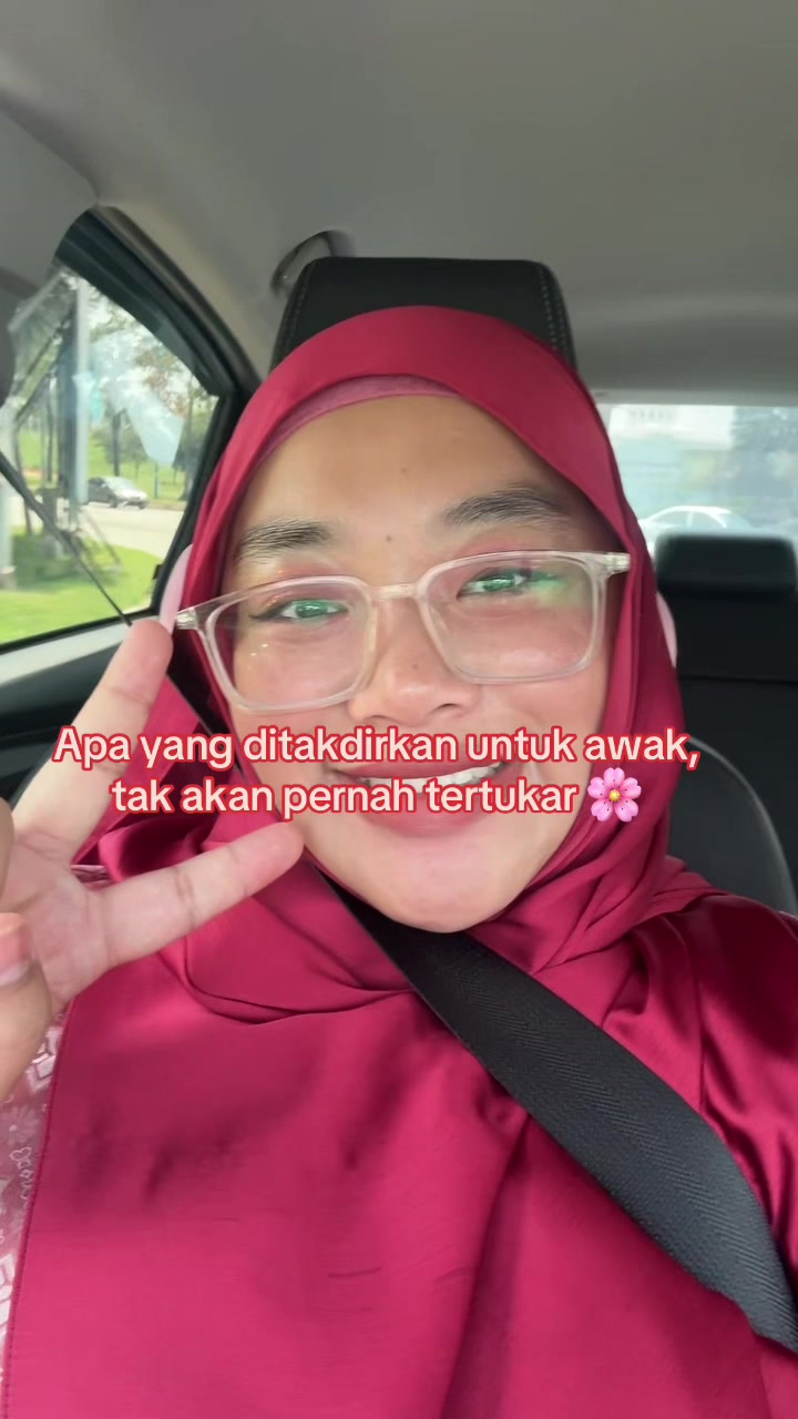@Ukhtisis