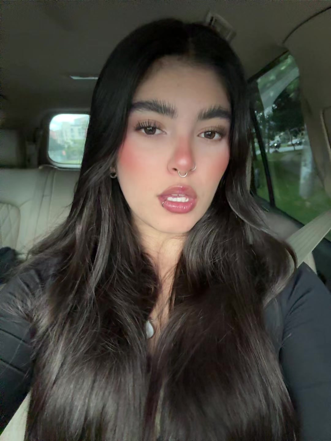 @Lucianaxc