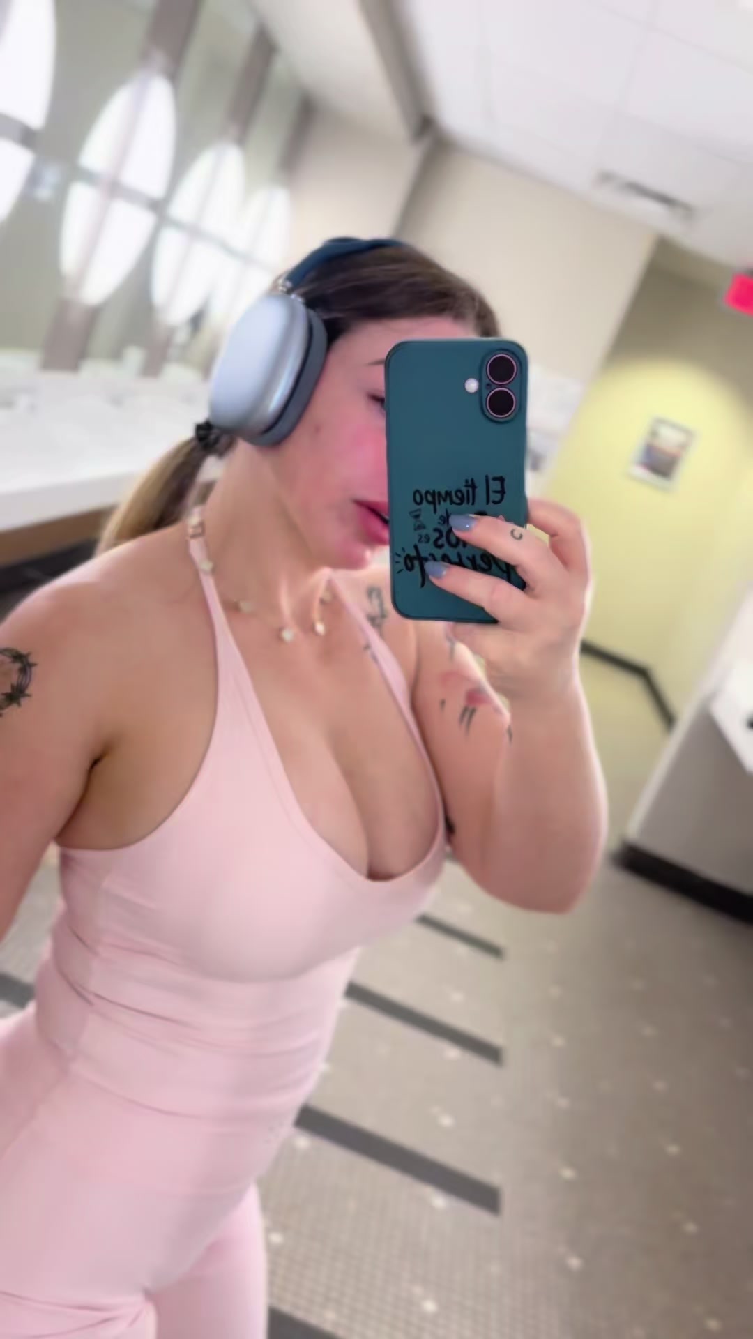 @anisleidy9104