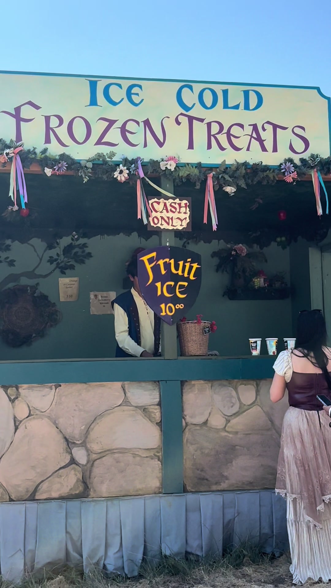 @Renfair.com