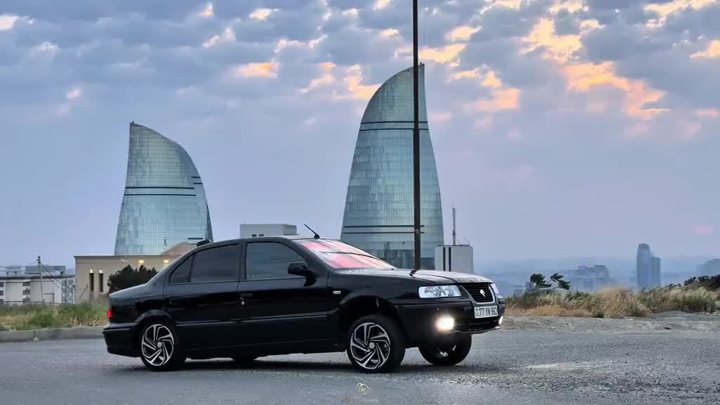 @77YN982