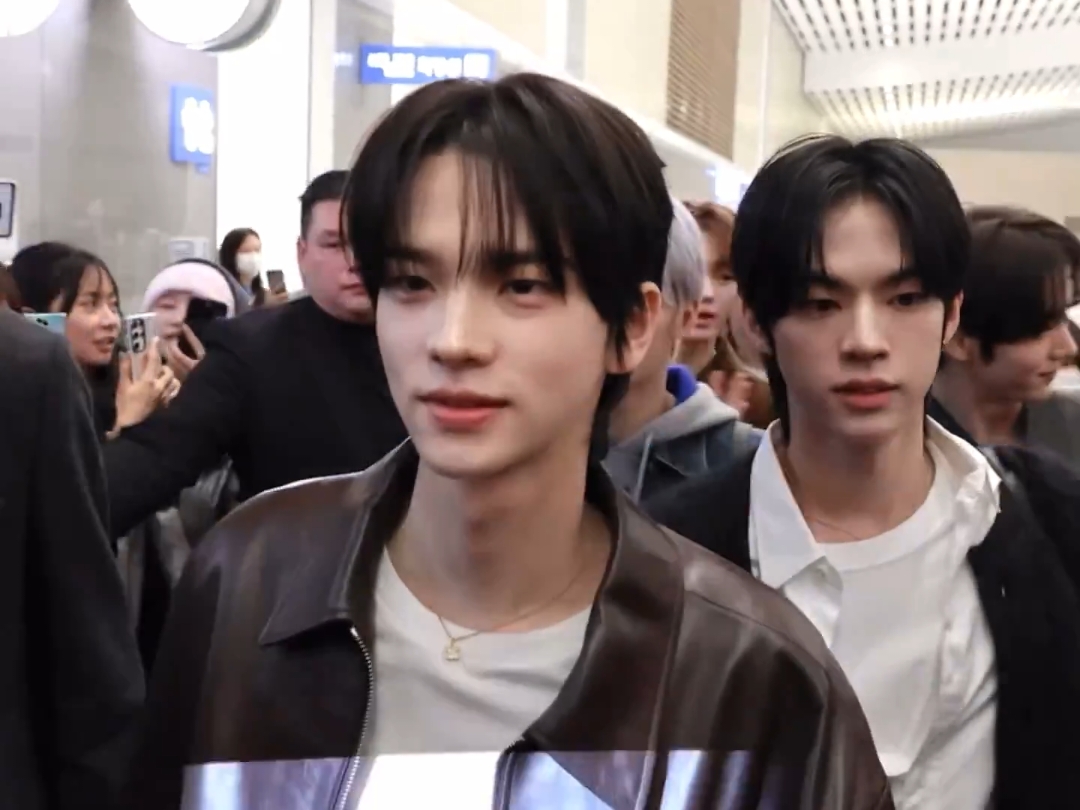 @hwani hoonie
