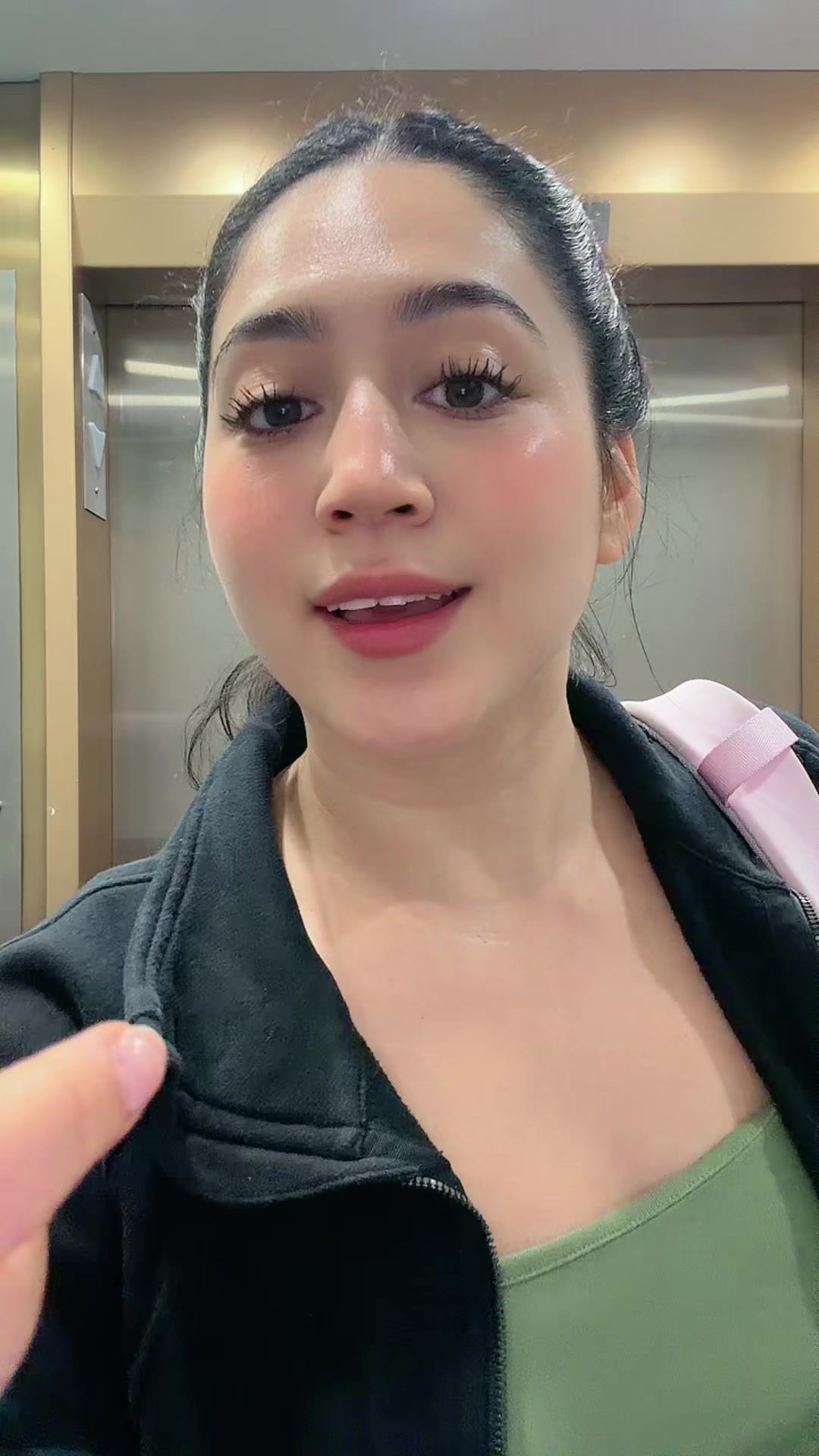 @vaness_scarlett