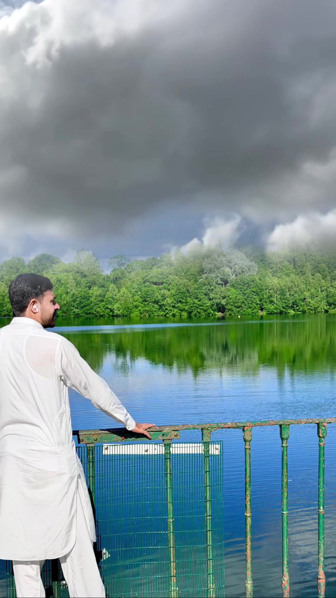 @Husnain Riaz Baryar