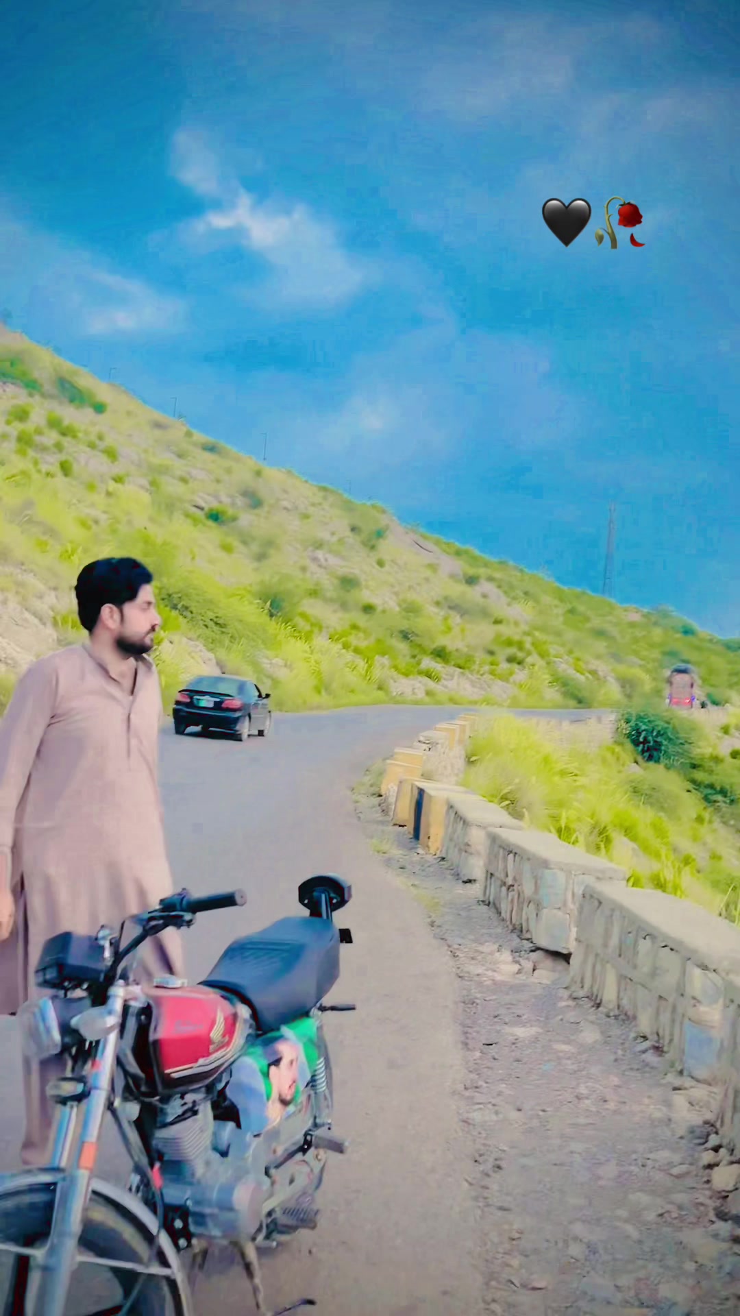@Umarii Afridi 👑 💯✌🏻