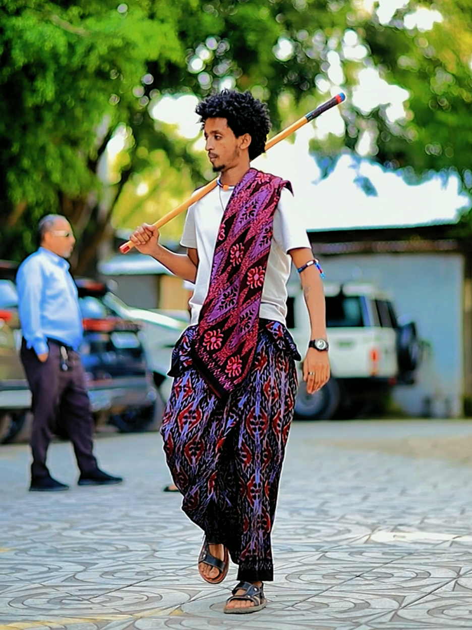 @ጌቾ ራያ💪👑