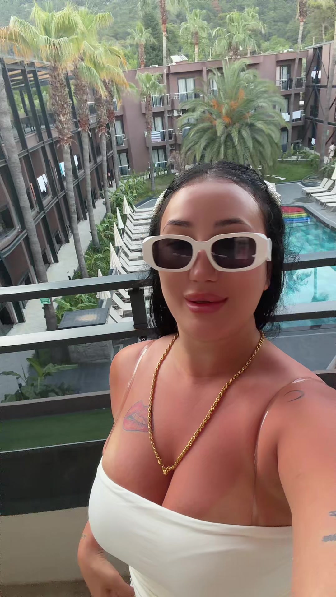 @Buse bah&ccedil;etepe