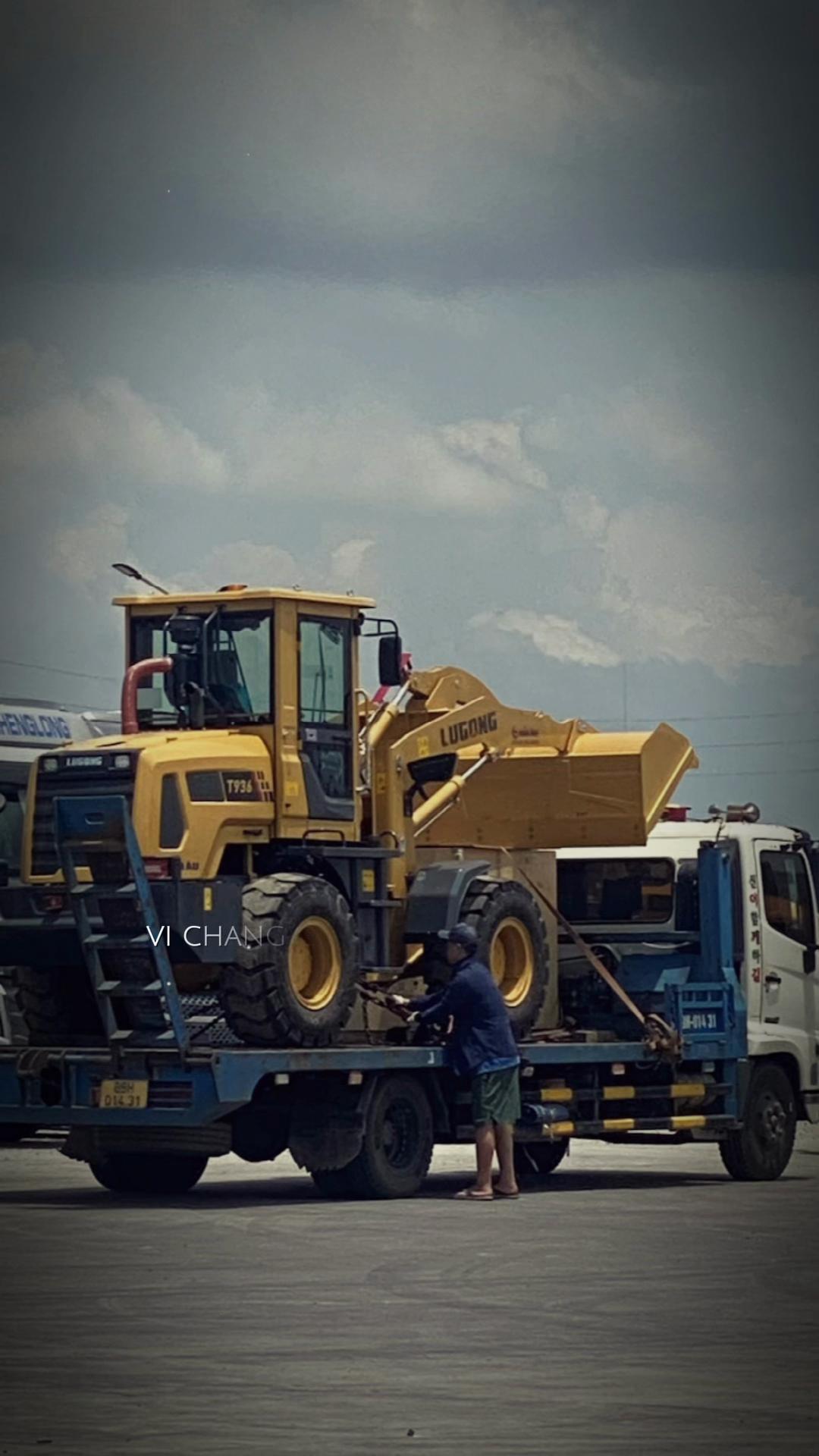 @M&aacute;y x&uacute;c lật LuGong