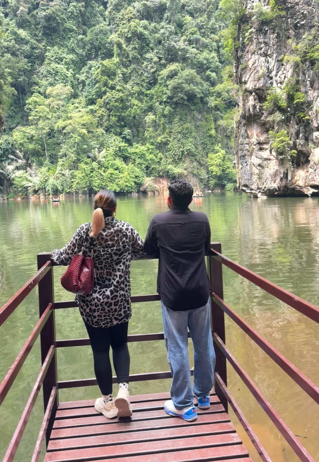 @ဖြိုး🌸