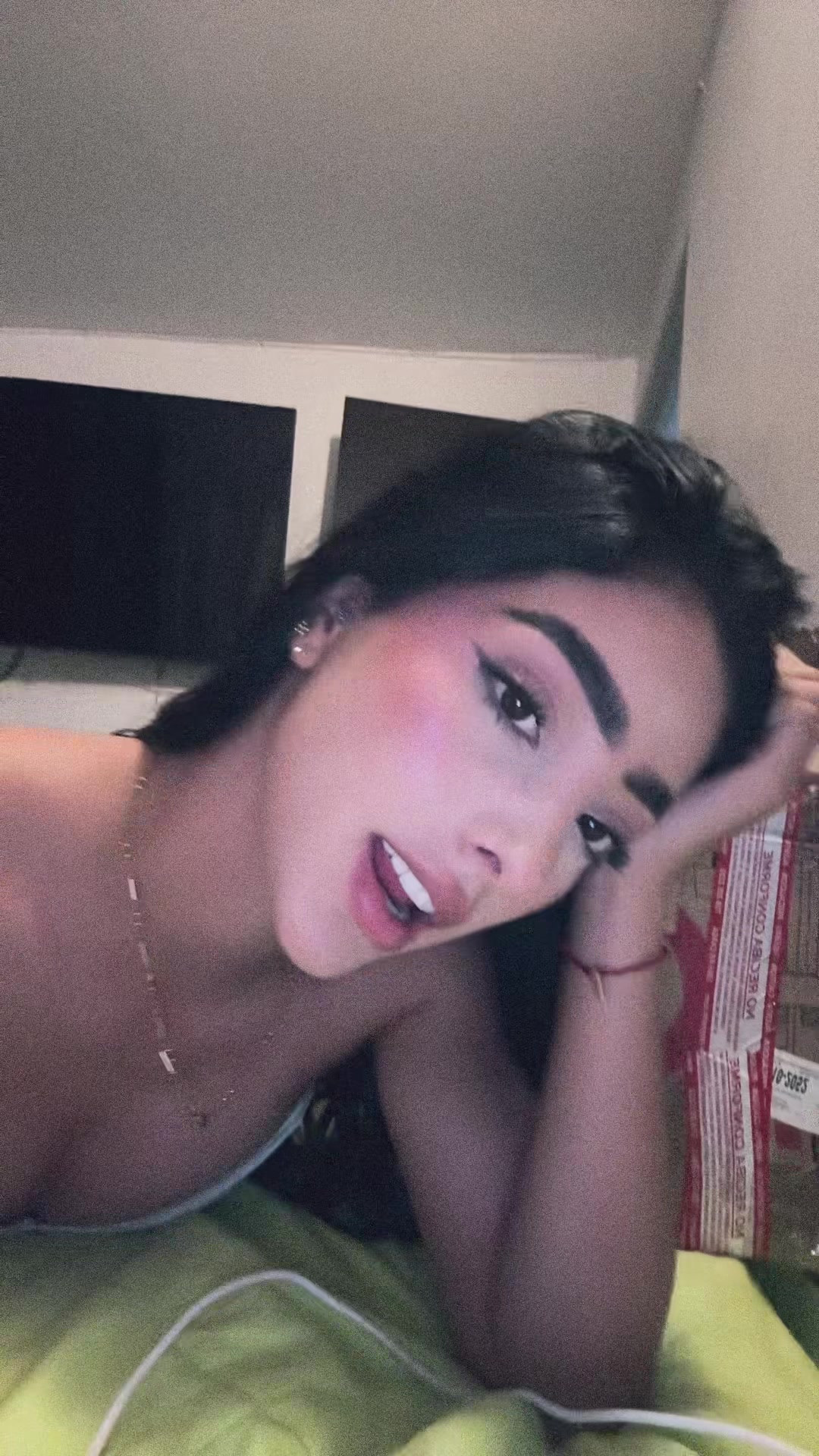 @Ale🙂↕️