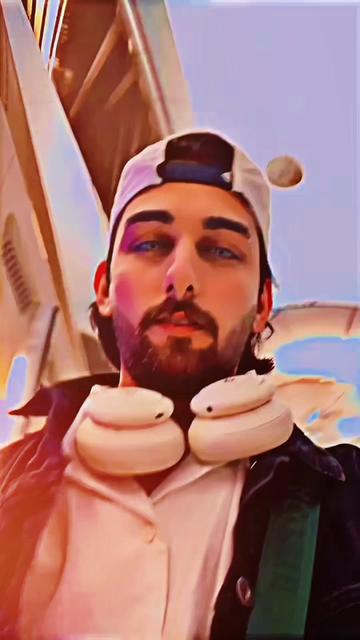 @M A A N 👑