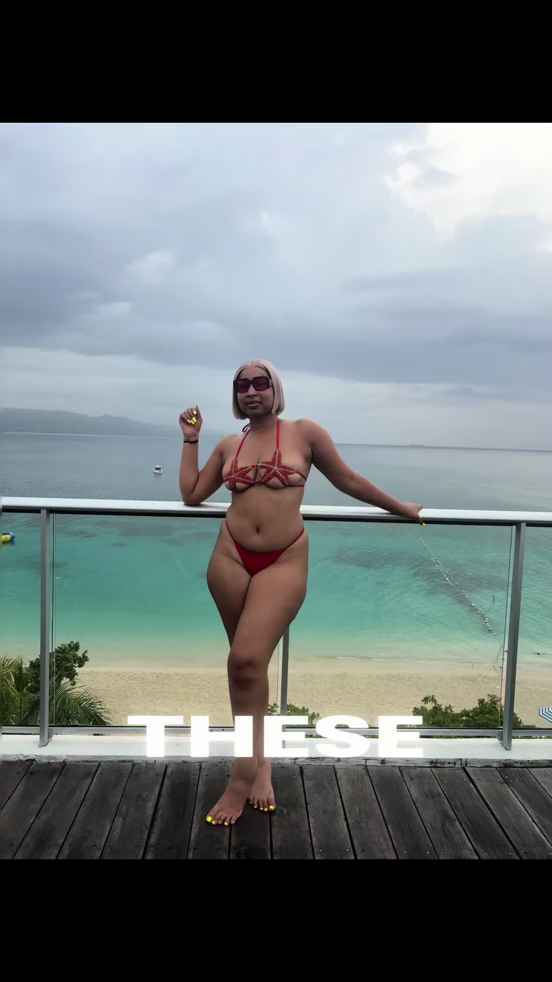 @QweenQweezy