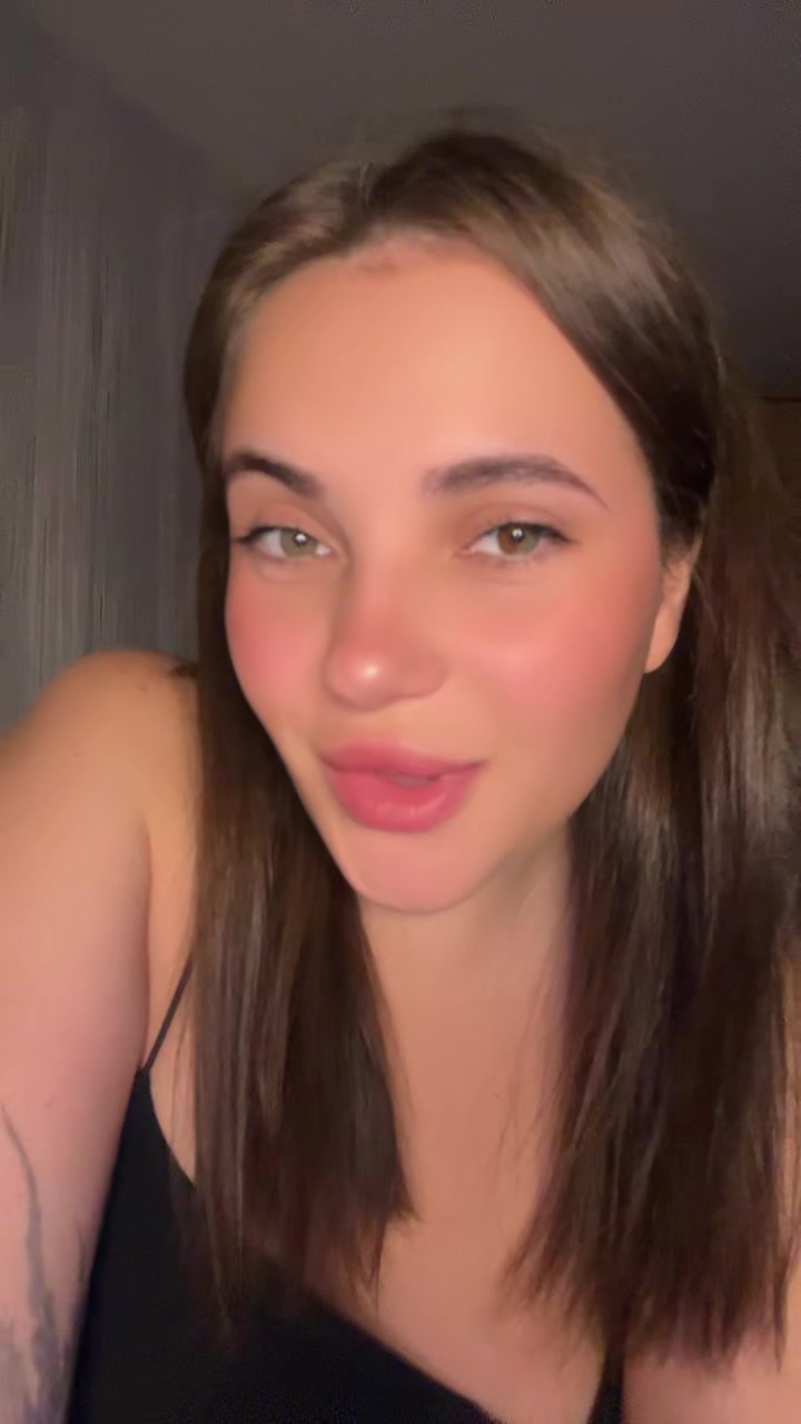 @Анастасия 🍓