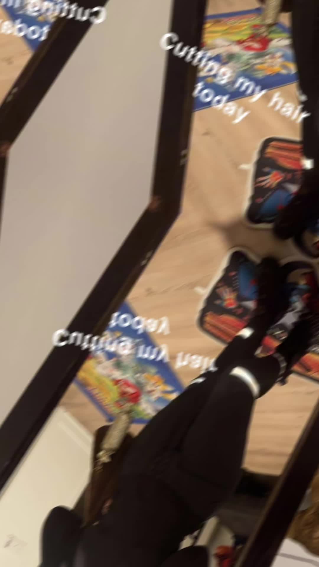 @Monique