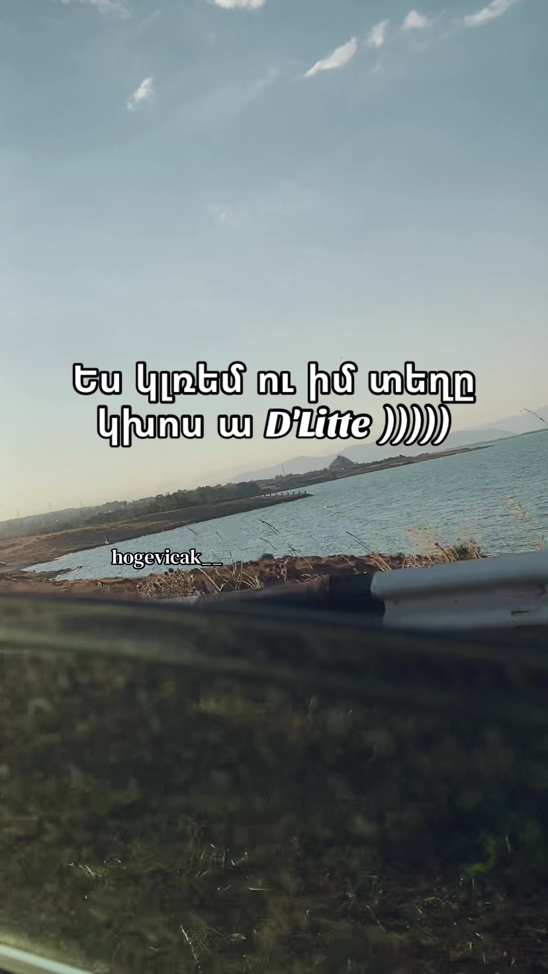 @hogevicak__
