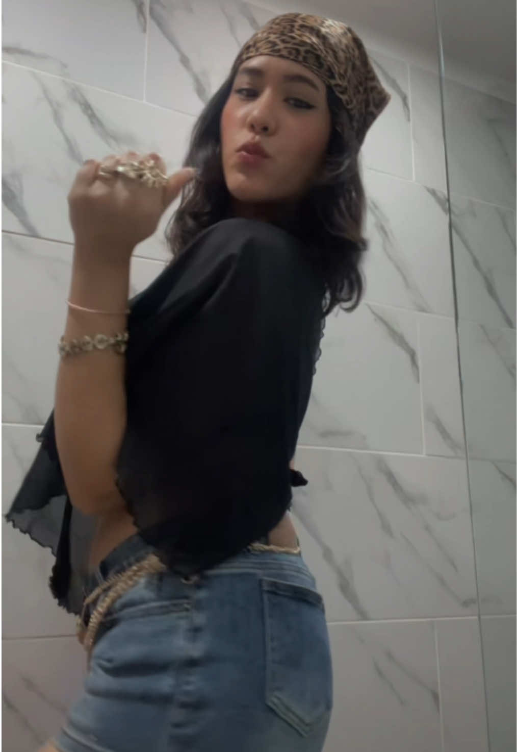 @🦖