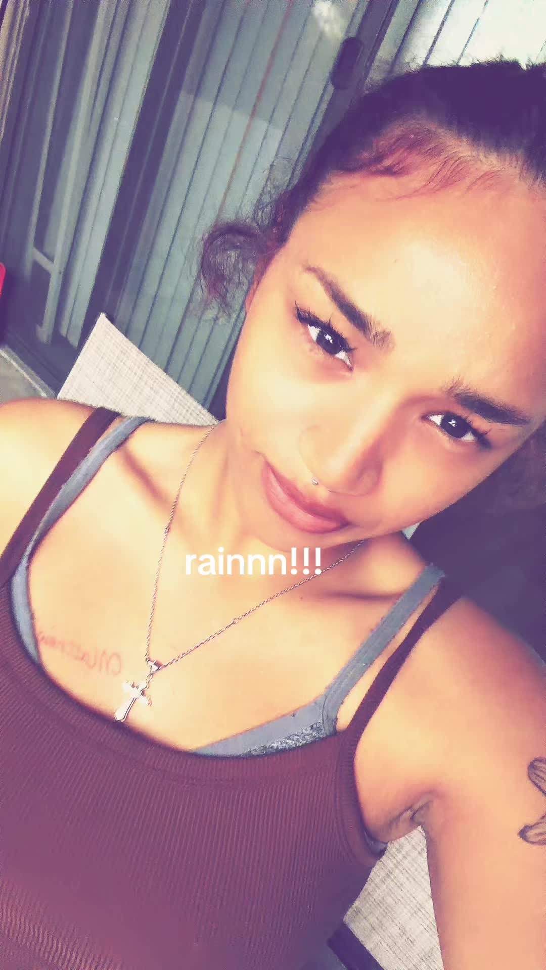@￴￴