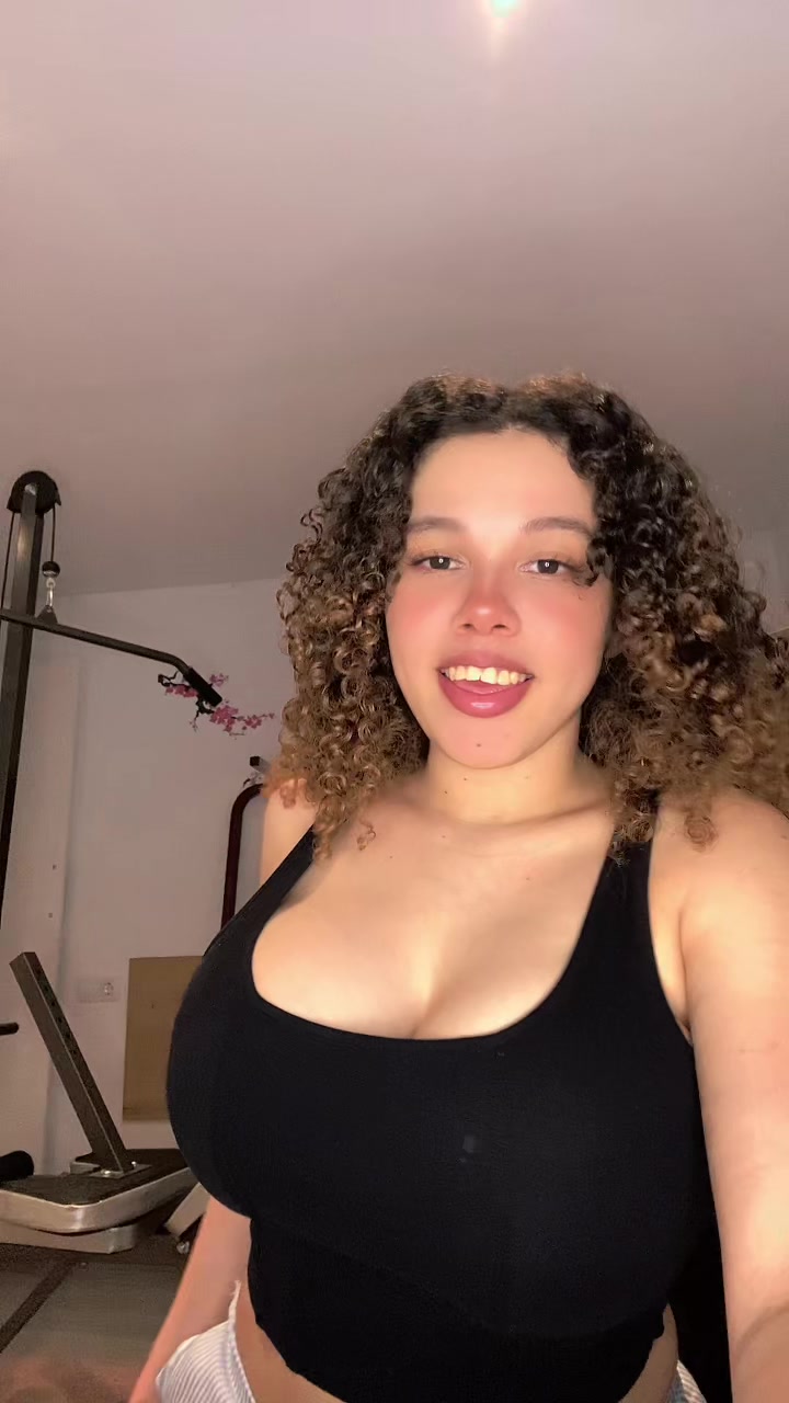 @Sarai_Pineda_17