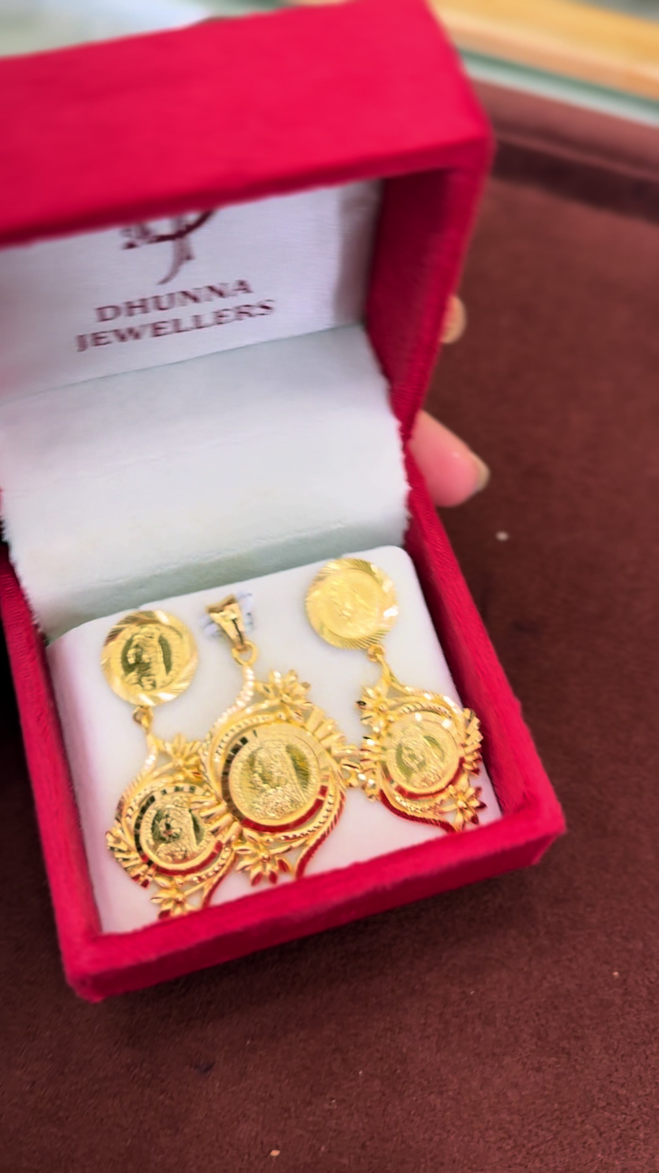 @Dhunna Jewellers Melbourne