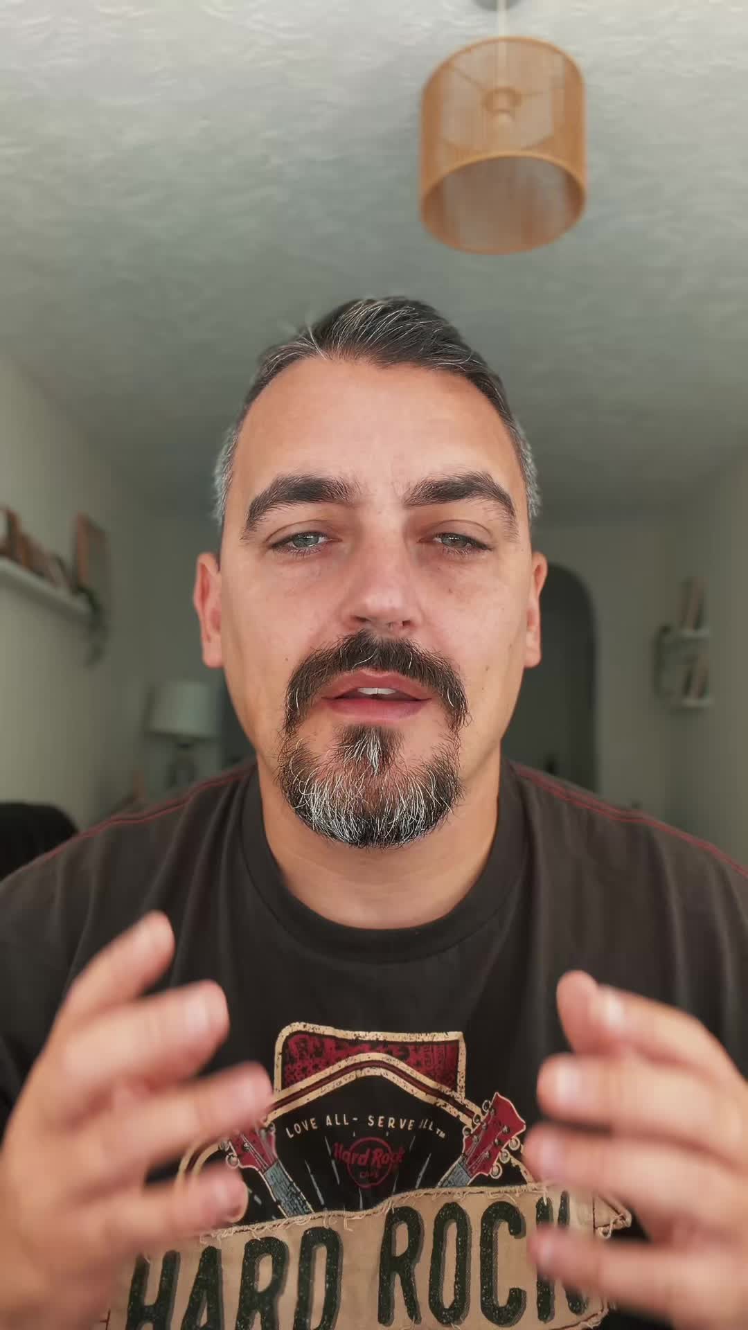 @vividvisualsuk