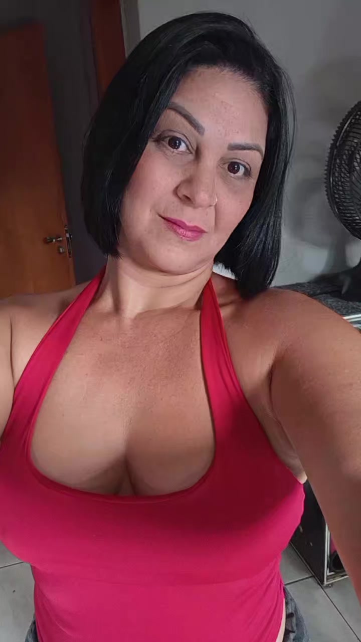 @Adriana Le&atilde;o