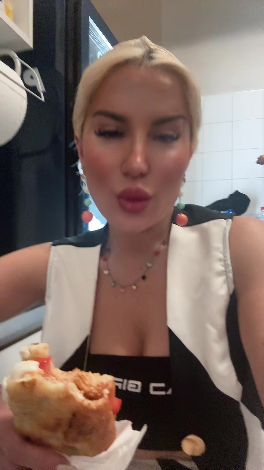 @Ela _entela