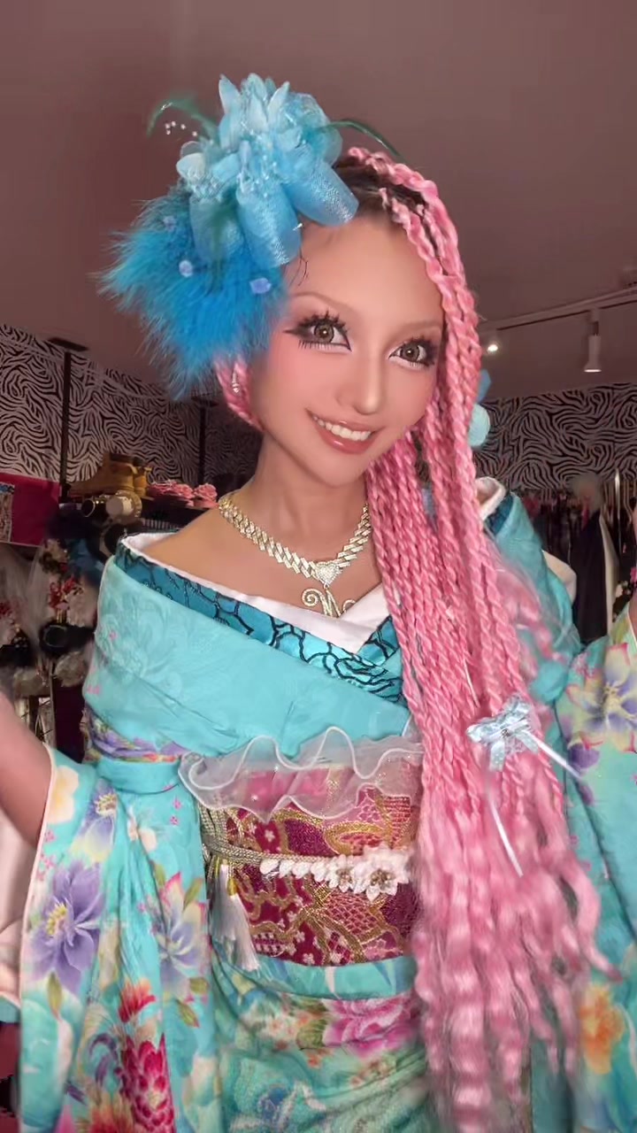 @ウテナ