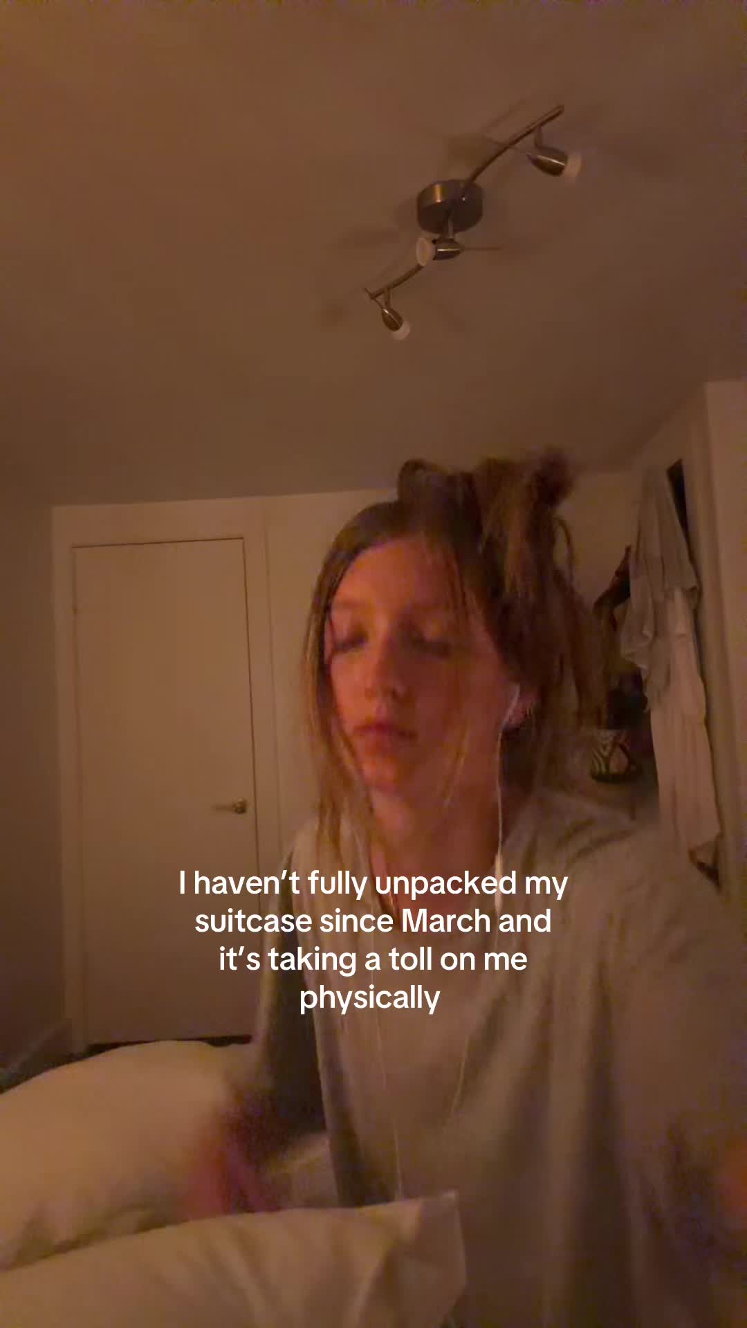 @Bella