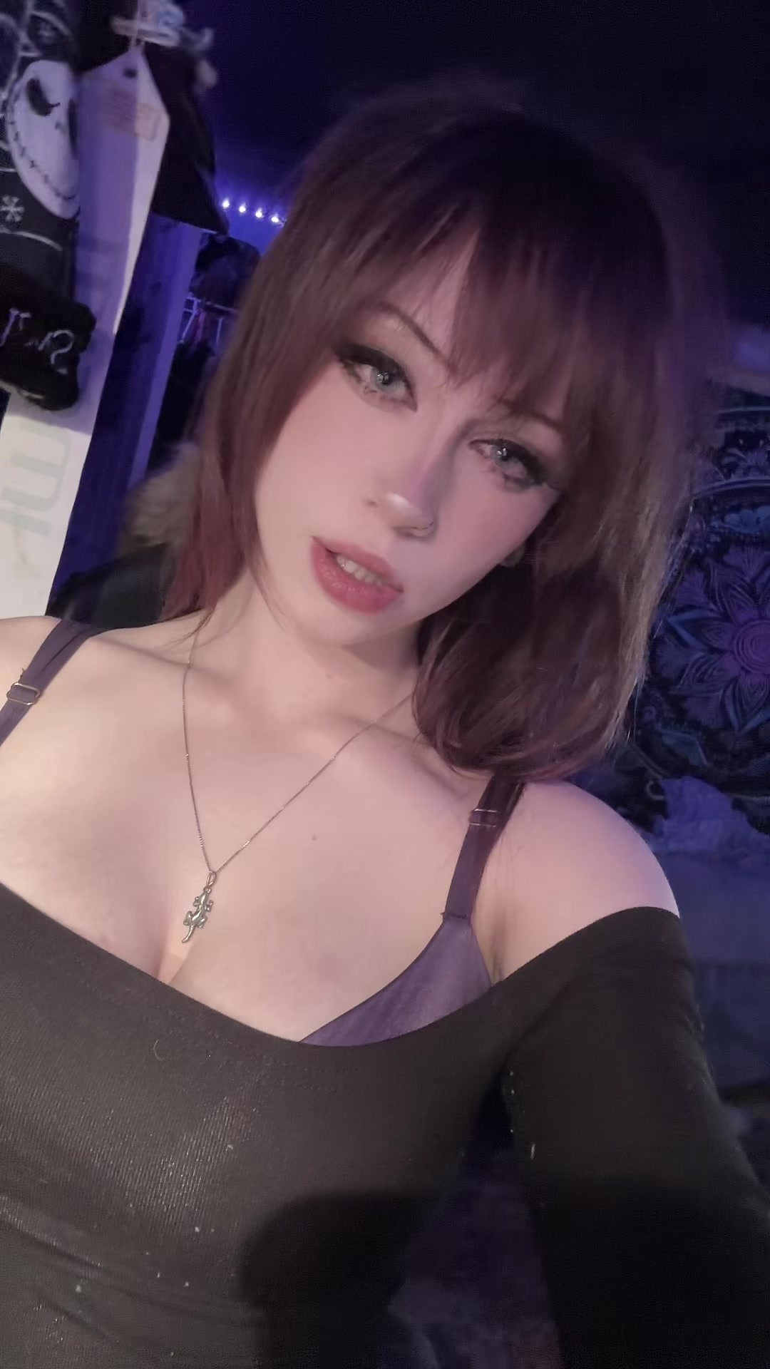 @⛧