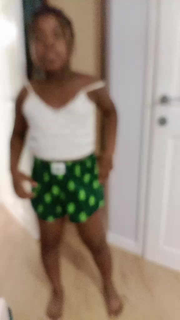 @Ella-Grrrrrrrrrr wedgie