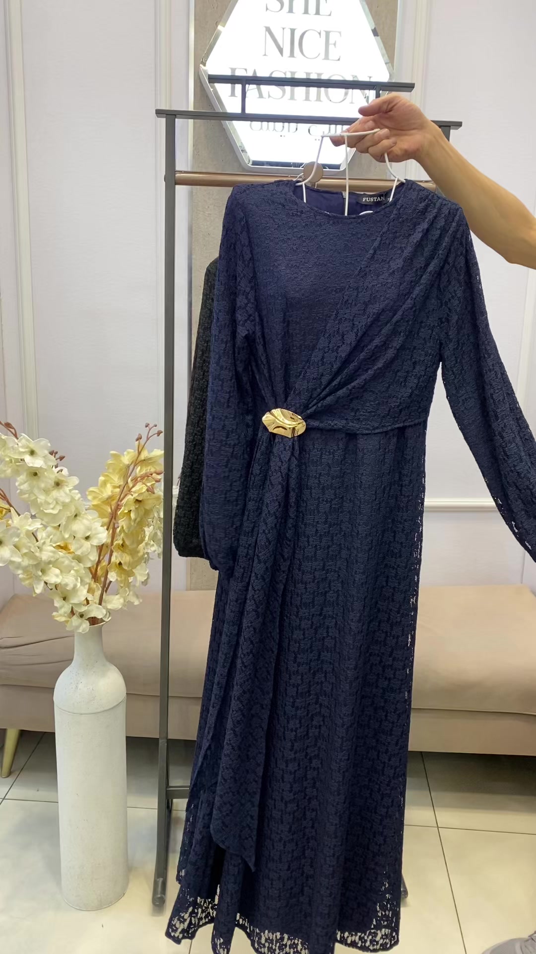 @شي نايس فاشن الخليل