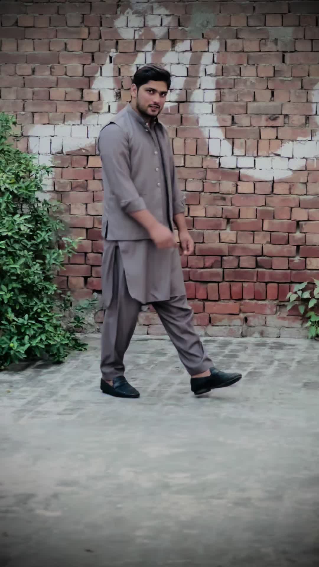 @Tayyab Chaudhry