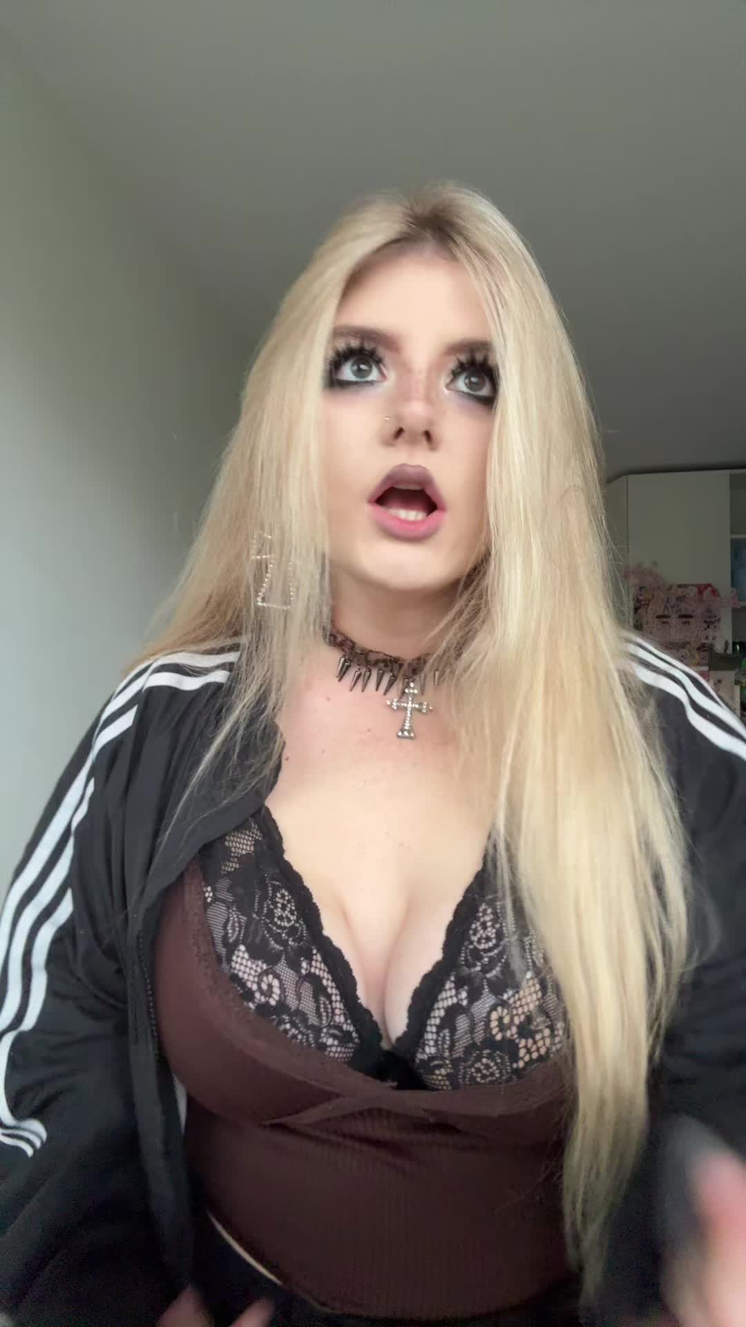 @софа котик