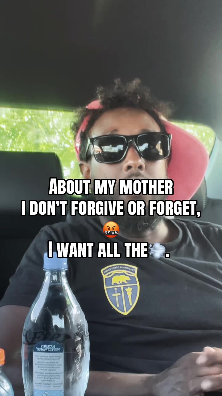 @RaaxeyeeAkAmommasboy
