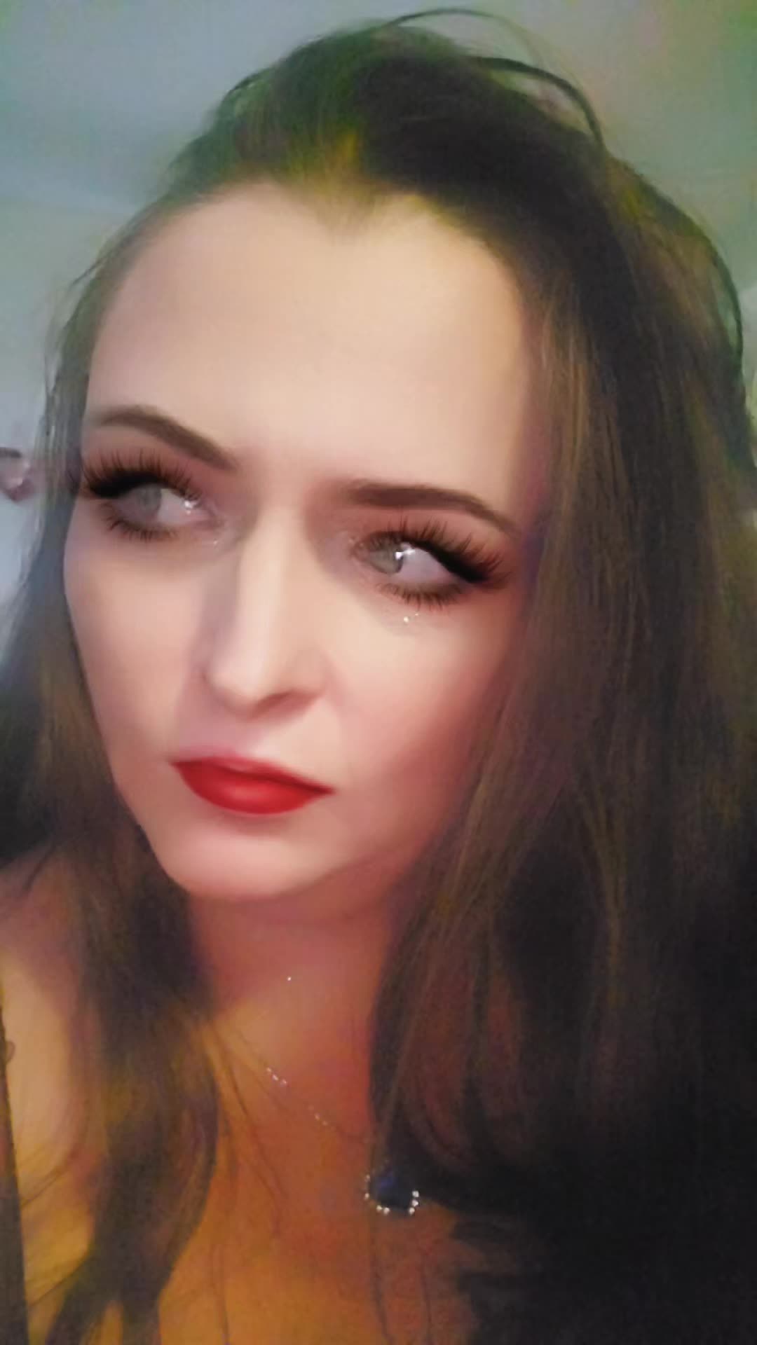 @KimCroft🧸🌹💙🎸🐋🐬🦋😈👻☘️🔥