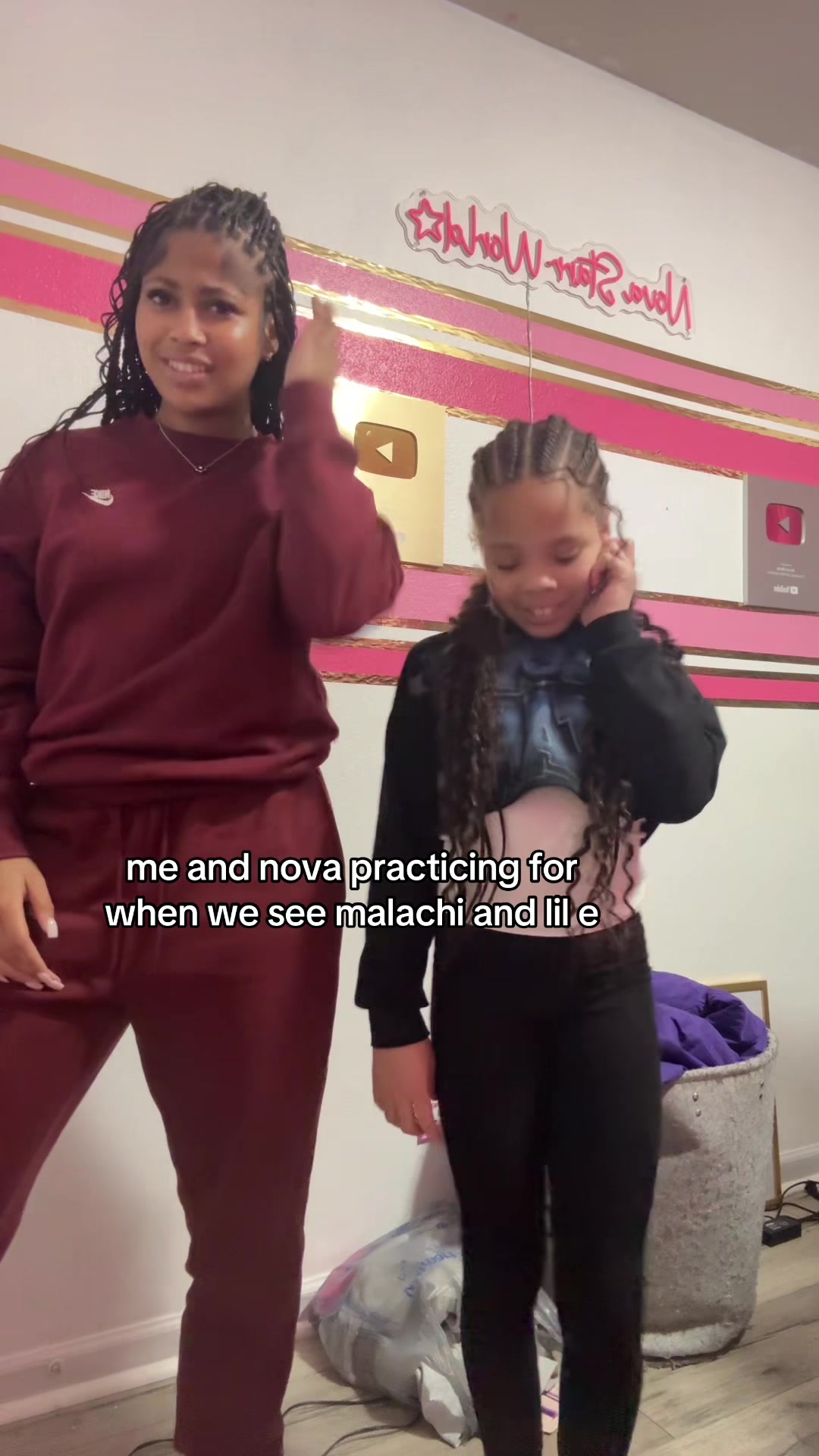 @mmoreofzoey