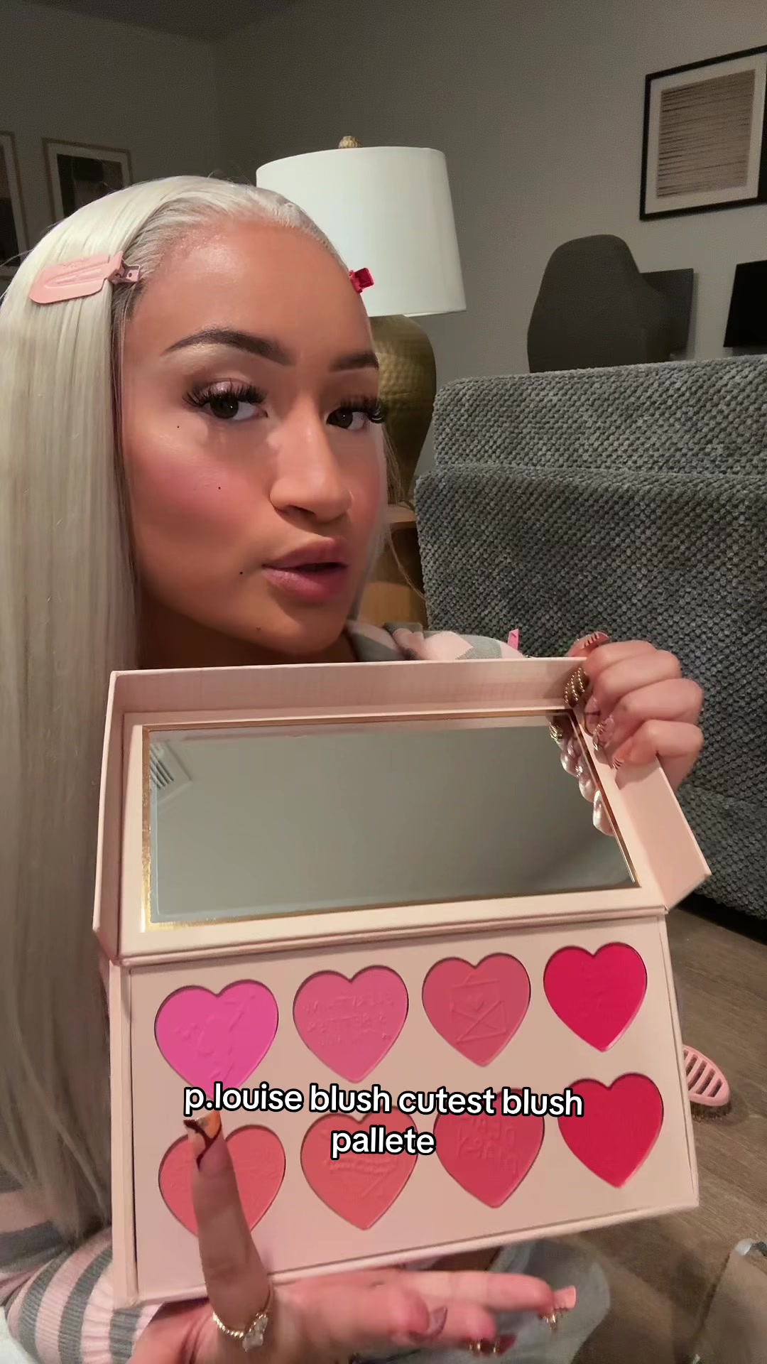 @♡𝓗𝓮𝓵𝓵𝓸 𝓴𝓲𝓽𝓽𝔂♡