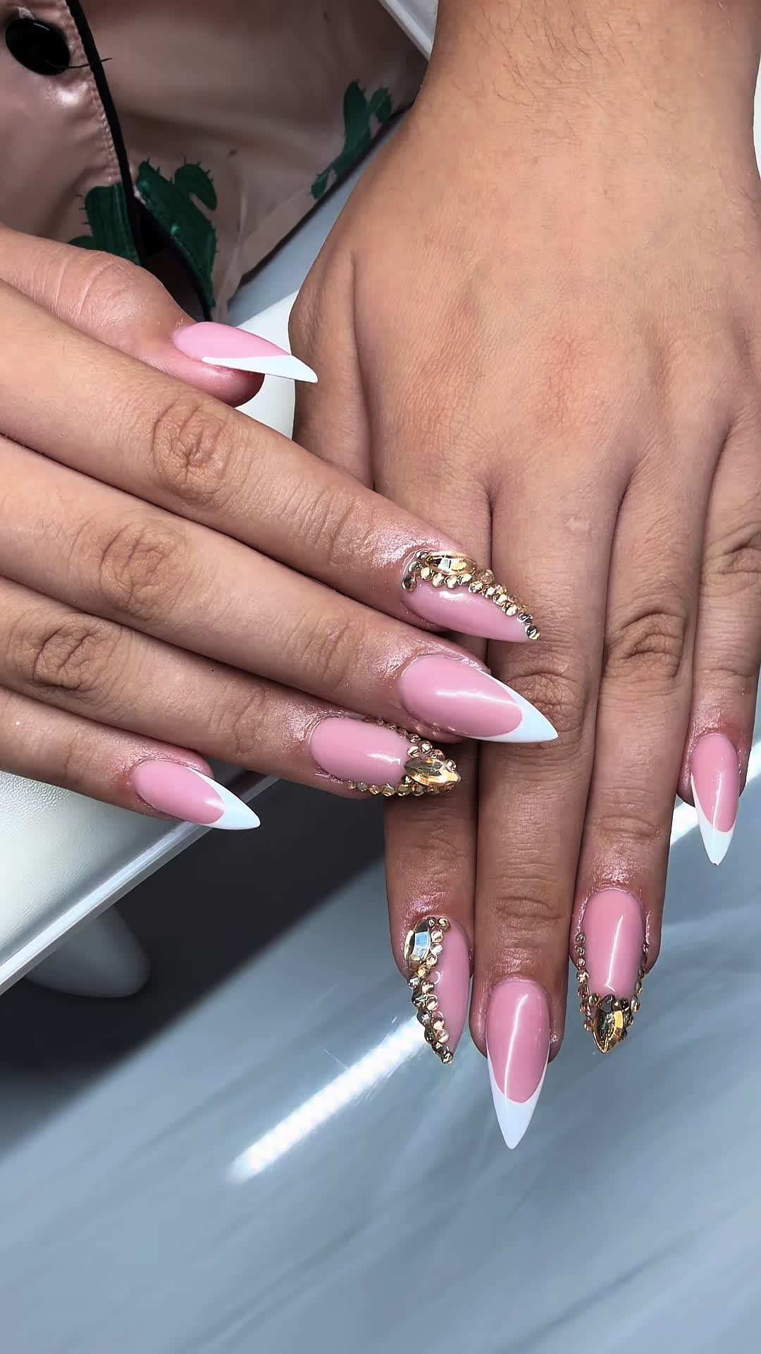 @Adriana’s nails