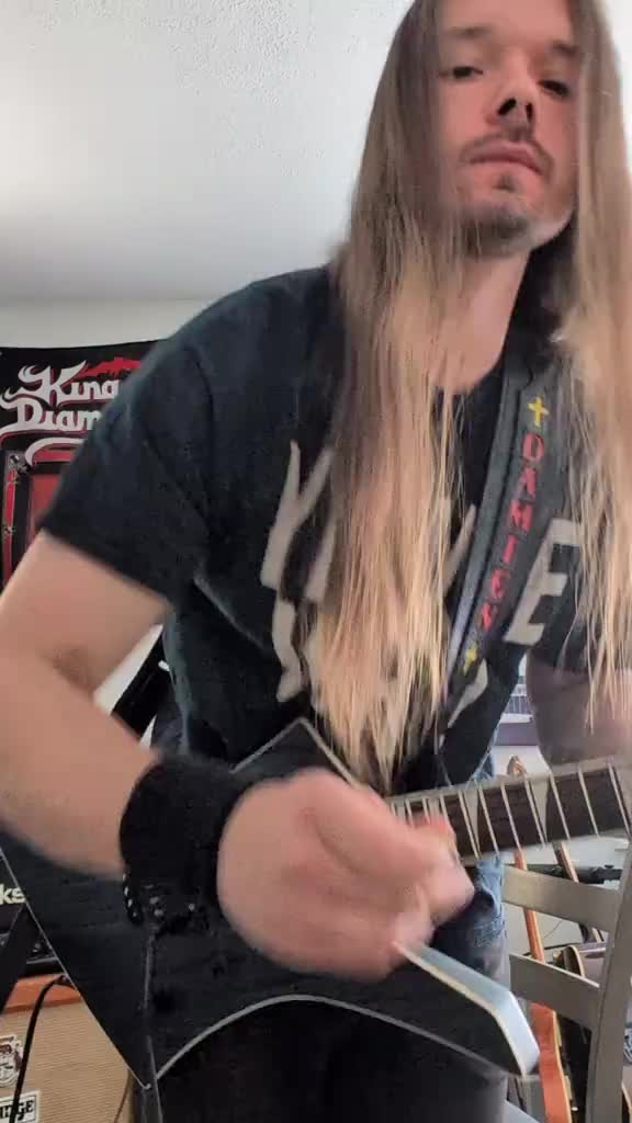 @Carvinshredder93