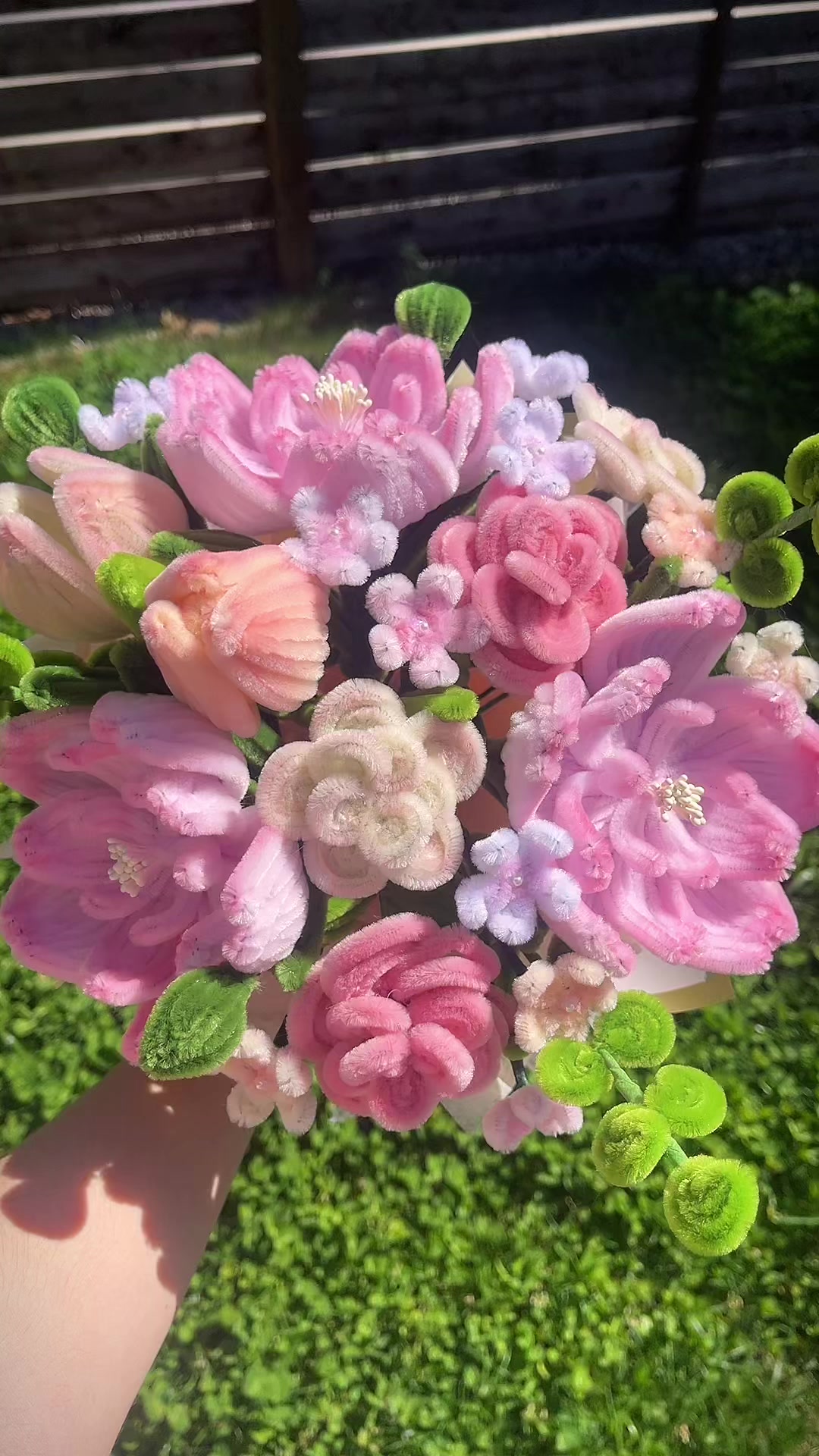 @Crescent Flowers 💐