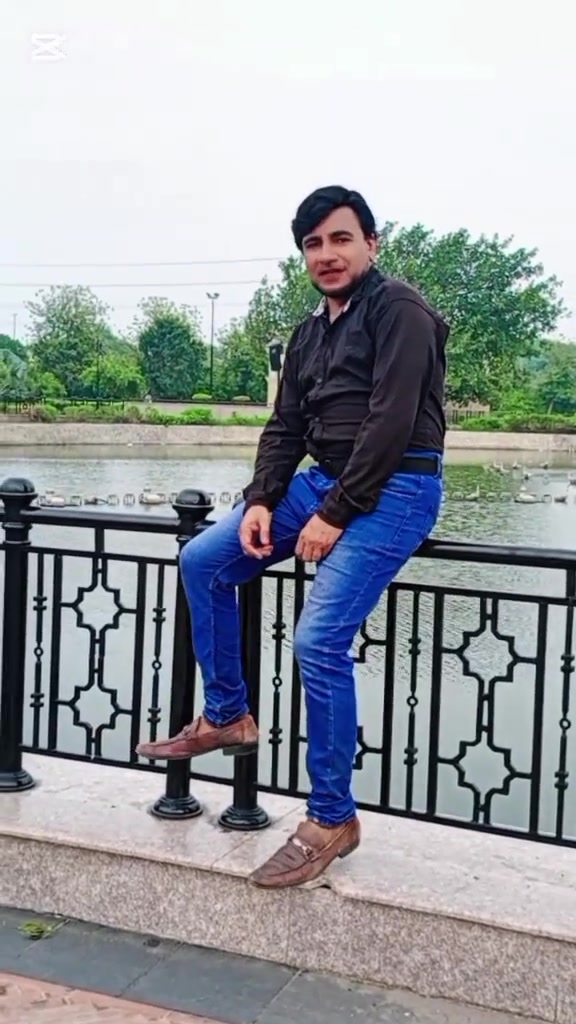 @MALIK JANOU