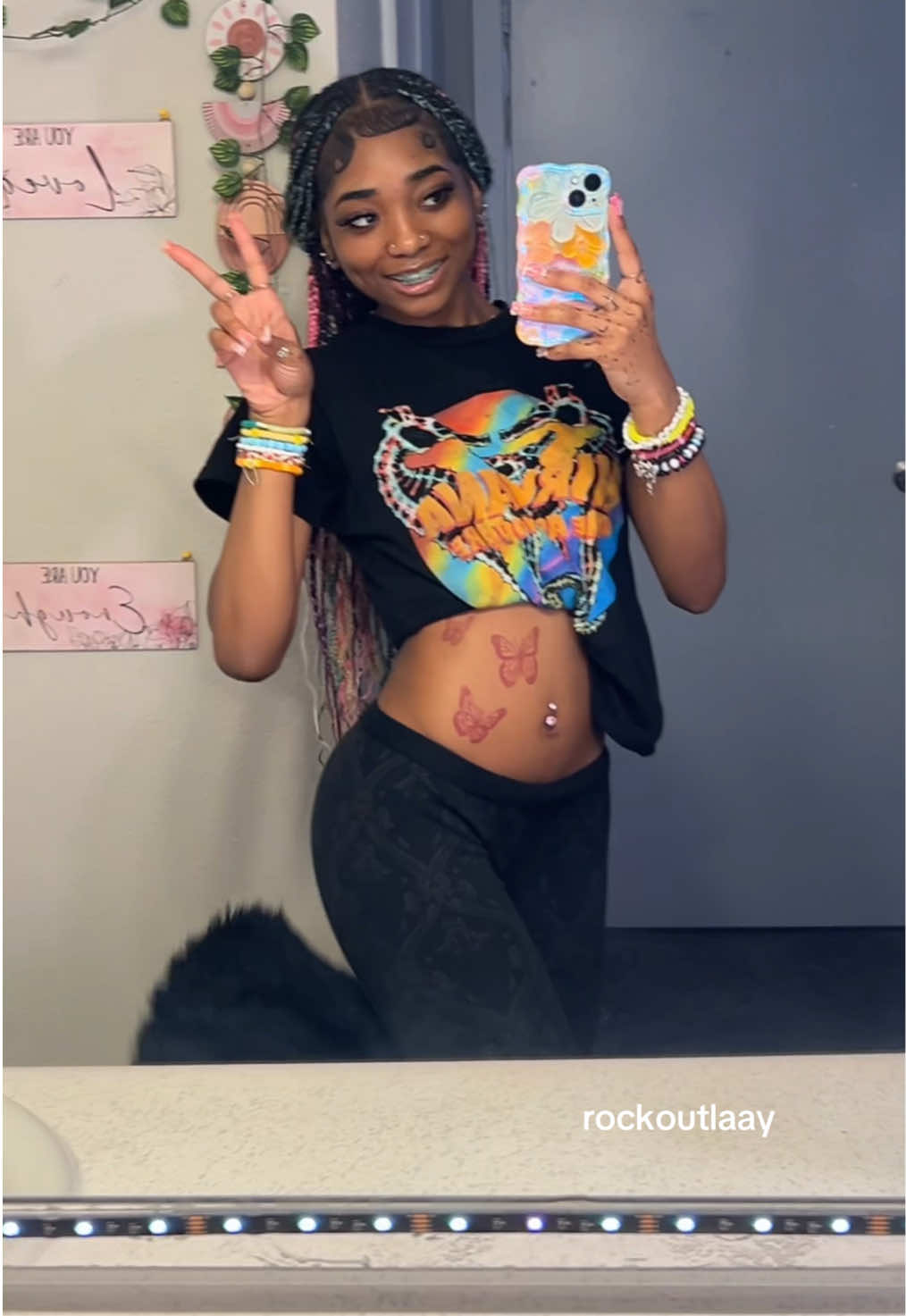 @rockoutlaay